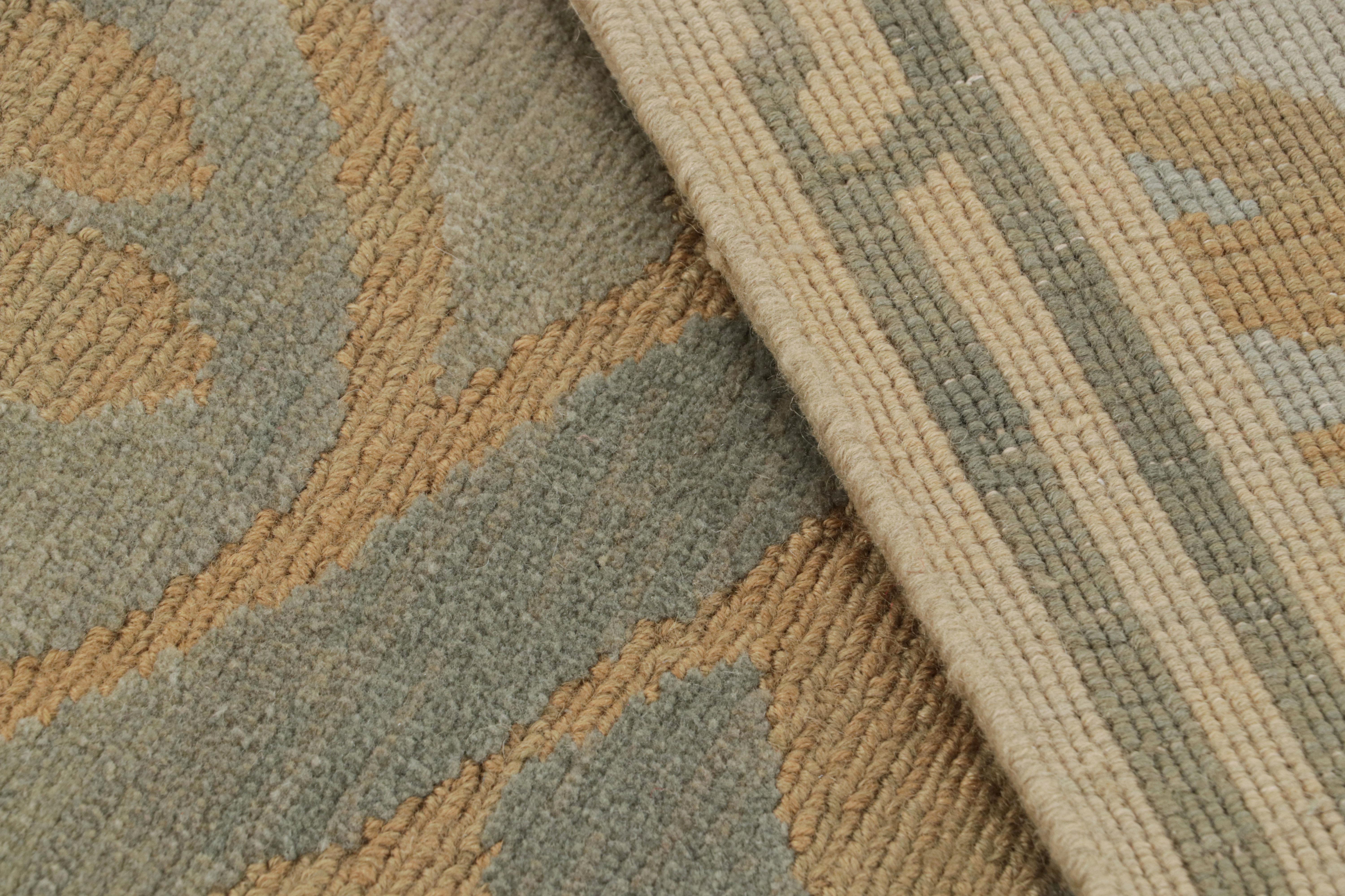 Rug & Kilim - Tappeto floreale in stile italiano con motivo floreale beige-marrone e grigio In condizioni Nuovo in vendita a Long Island City, NY