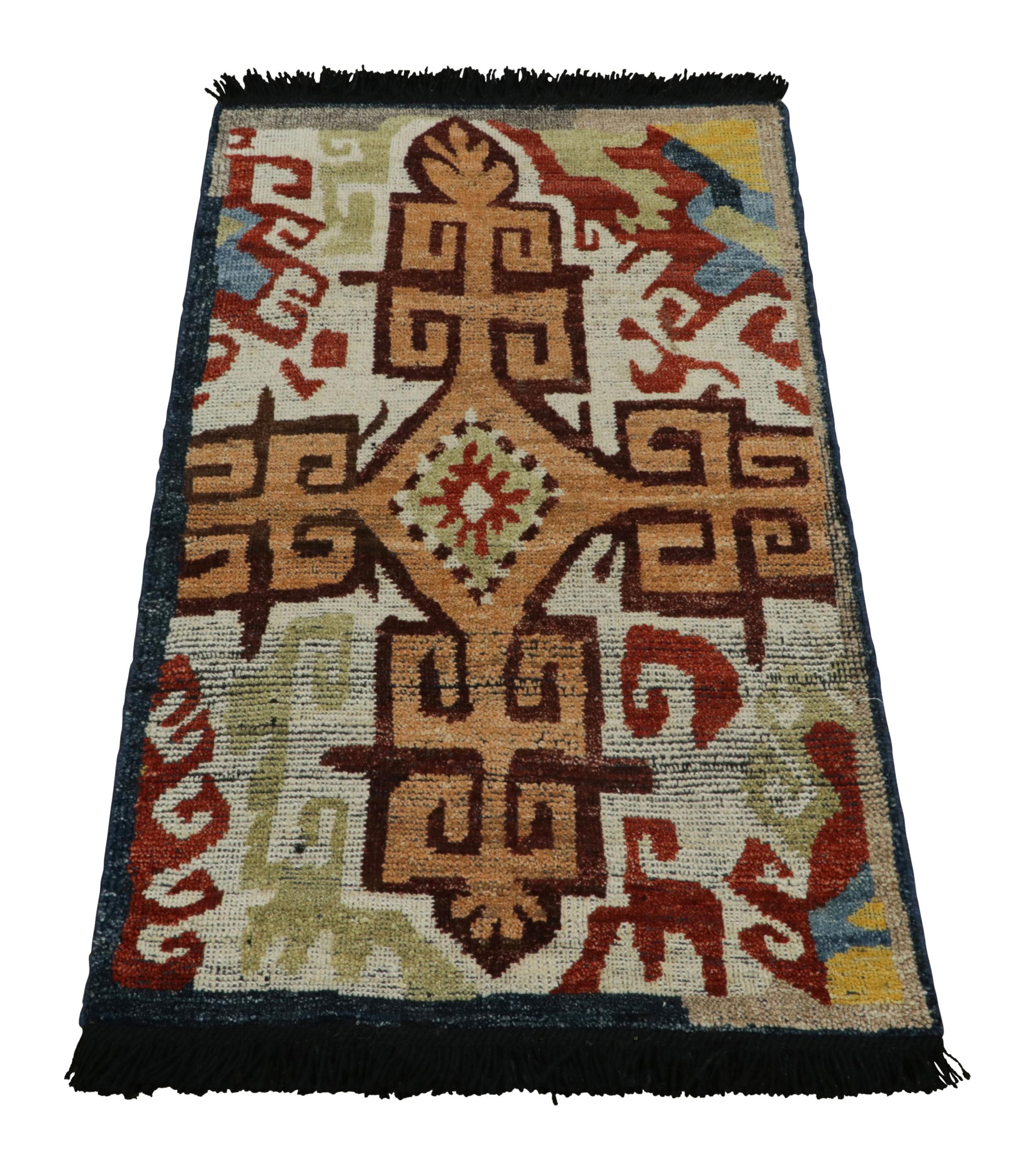 Kaitag-Teppich von Rug & Kilim mit bunten geometrischen Medaillons und Mustern im Zustand „Neu“ im Angebot in Long Island City, NY