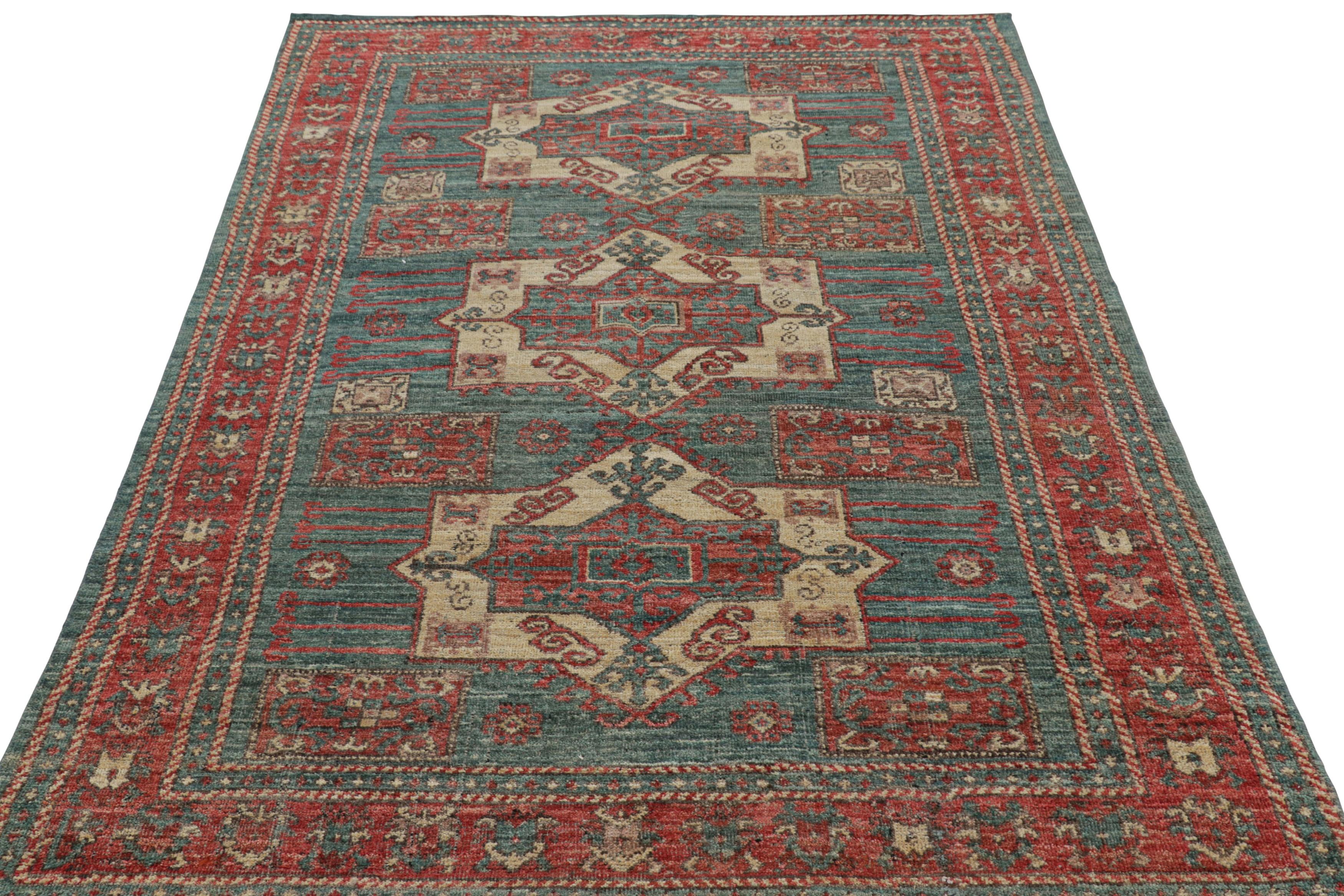 Alfombra estilo kazajo de Rug & Kilim en azul con medallones geométricos Indio en venta