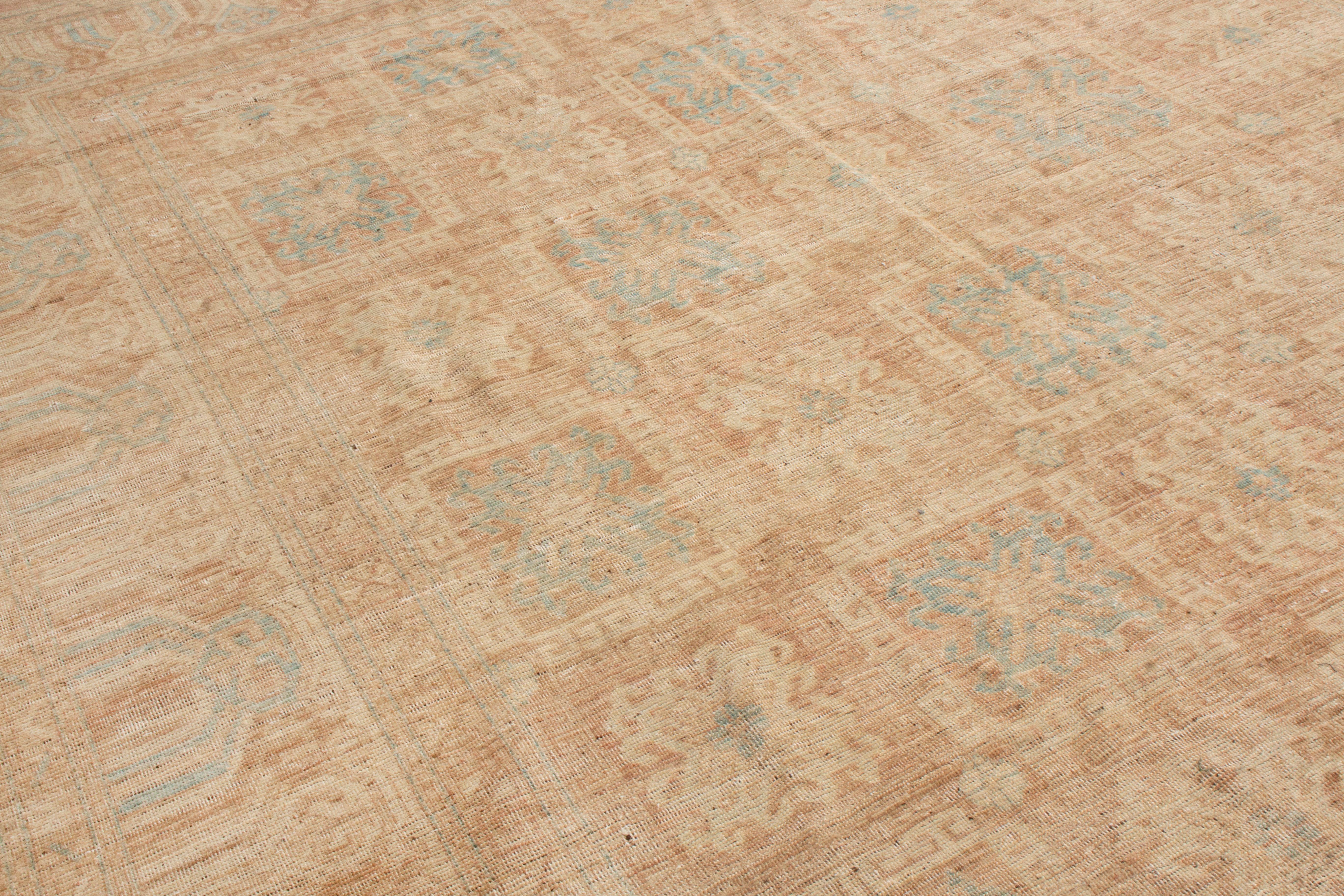 Indiano Rug & Kilim - Tappeto in lana Khotan blu e beige in vendita