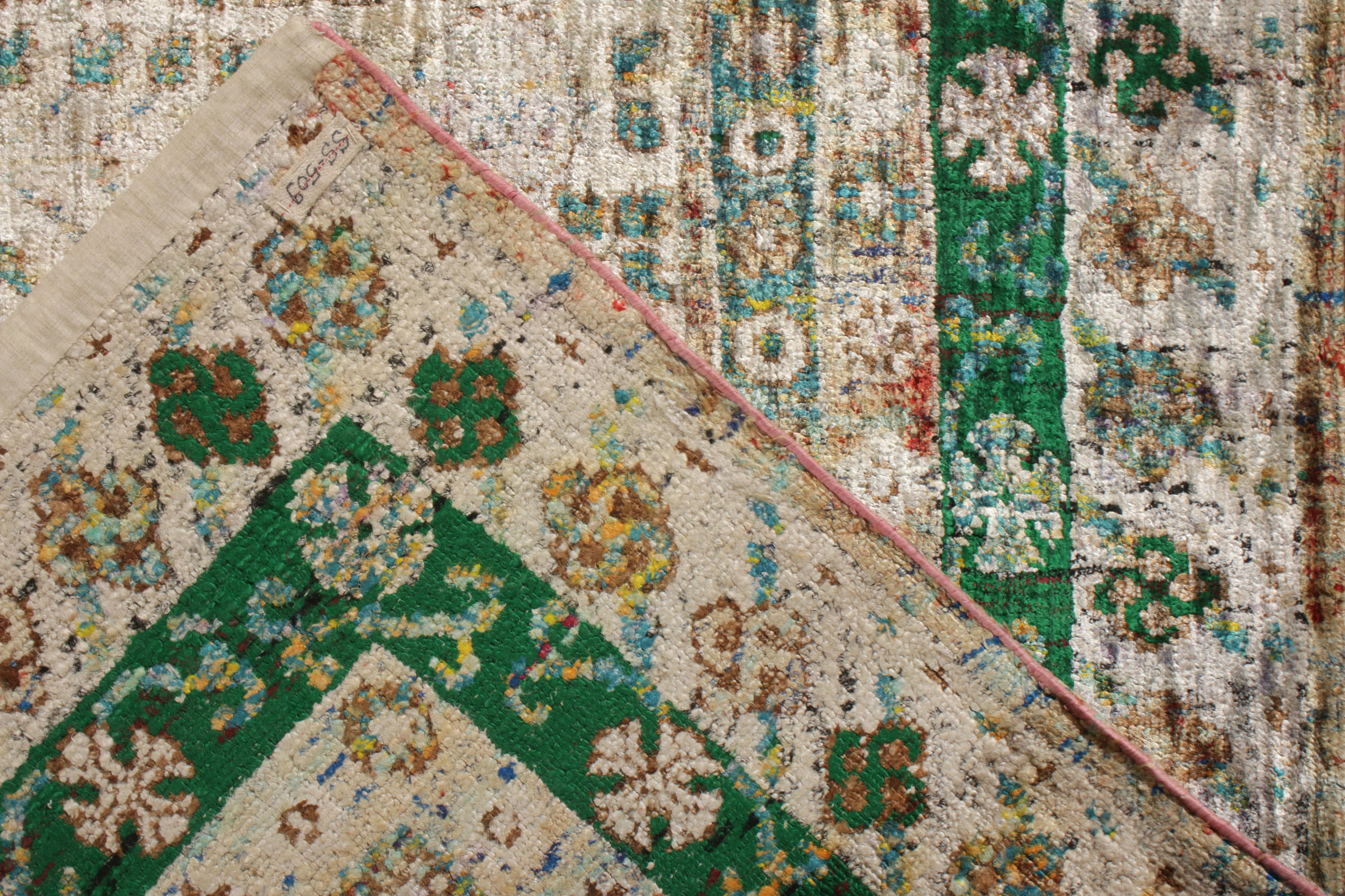 Tappeto moderno in stile Khotan di Rug & Kilim in verde, beige e marrone con motivo a melograno In condizioni Nuovo in vendita a Long Island City, NY