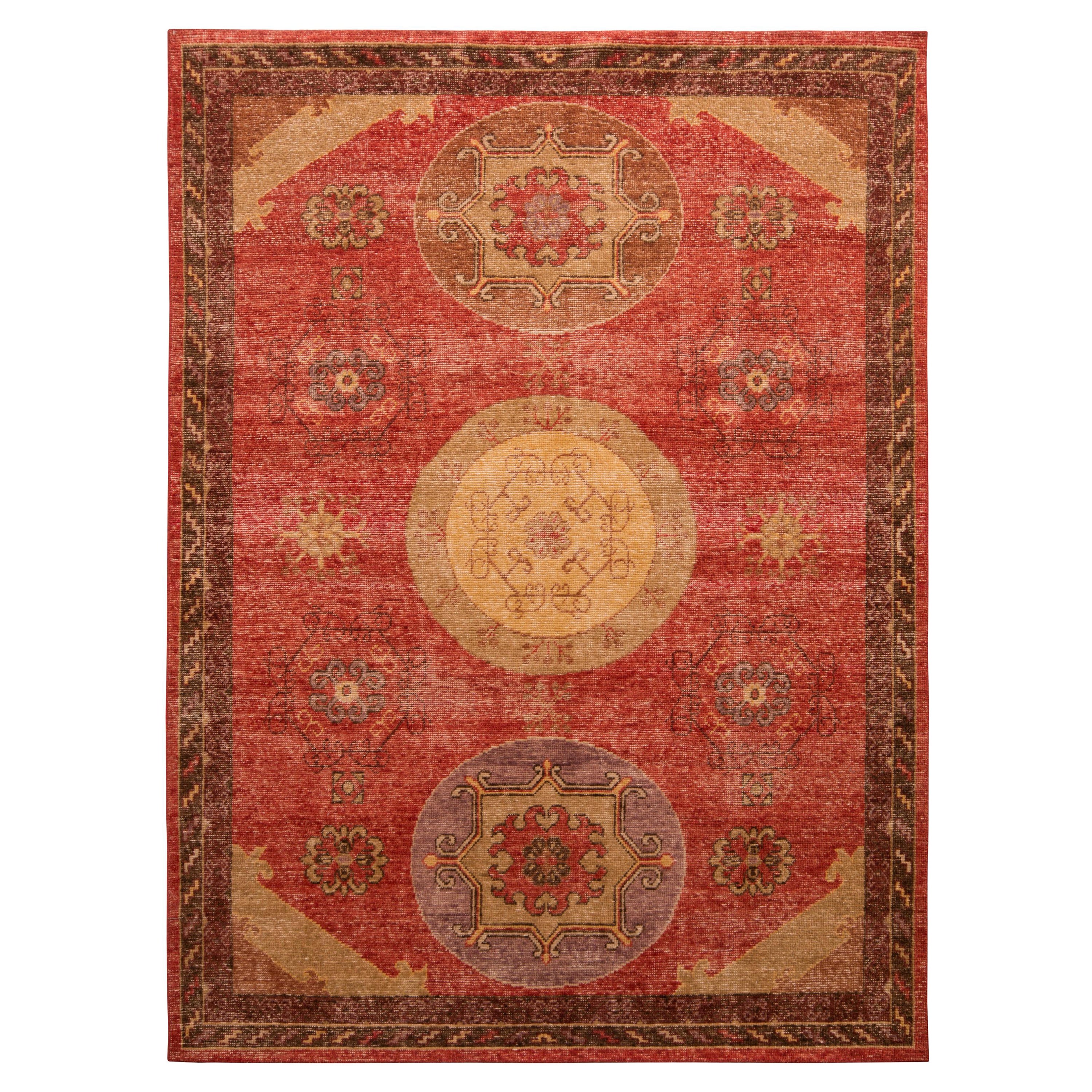 Alfombra estilo Khotan de Rug & Kilim Motivo medallón rojo beige envejecido