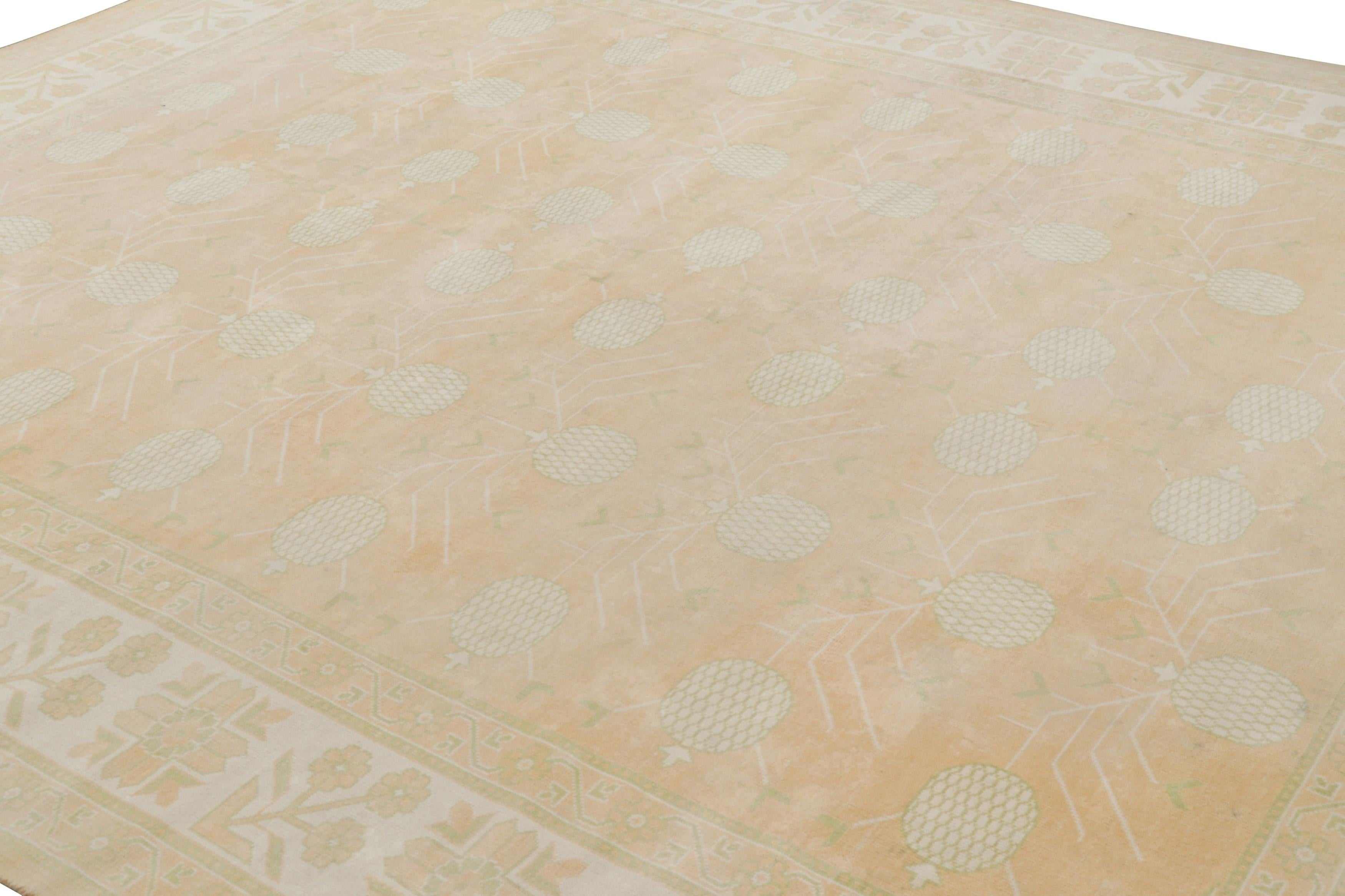 Dieser handgeknüpfte Teppich im Format 10x12 ist eine spannende Ergänzung zur Modern Classics Collection'S  Rug & Kilim, mit einer erfrischenden, originellen Neuinterpretation von Khotan-Teppichmustern in einer neuen, luxuriösen Qualität.

Über das
