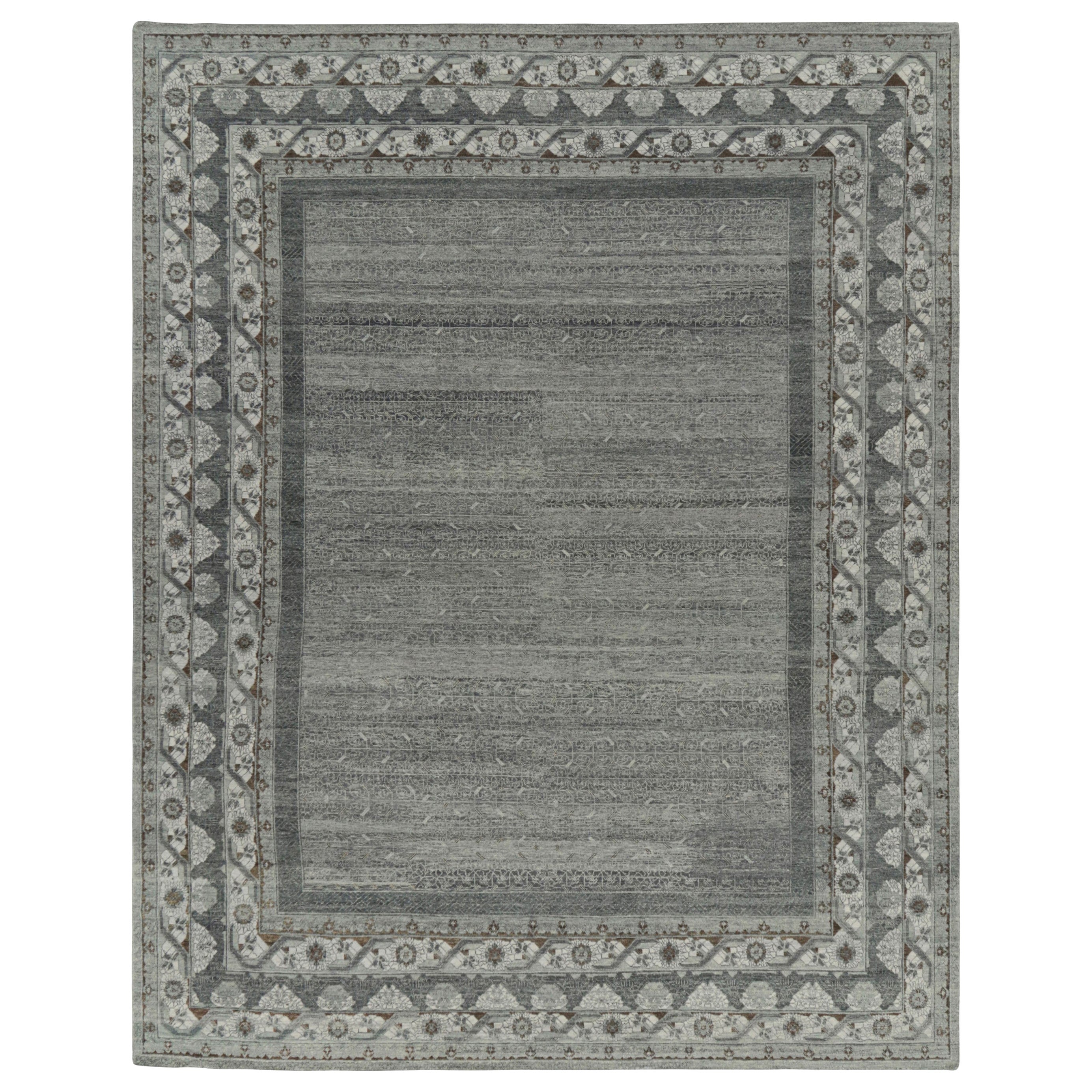 Rug & Kilim's Khotan Style Rug in Gray and Brown With Floral Borders (tapis de style Khotan en gris et Brown avec des bordures florales)