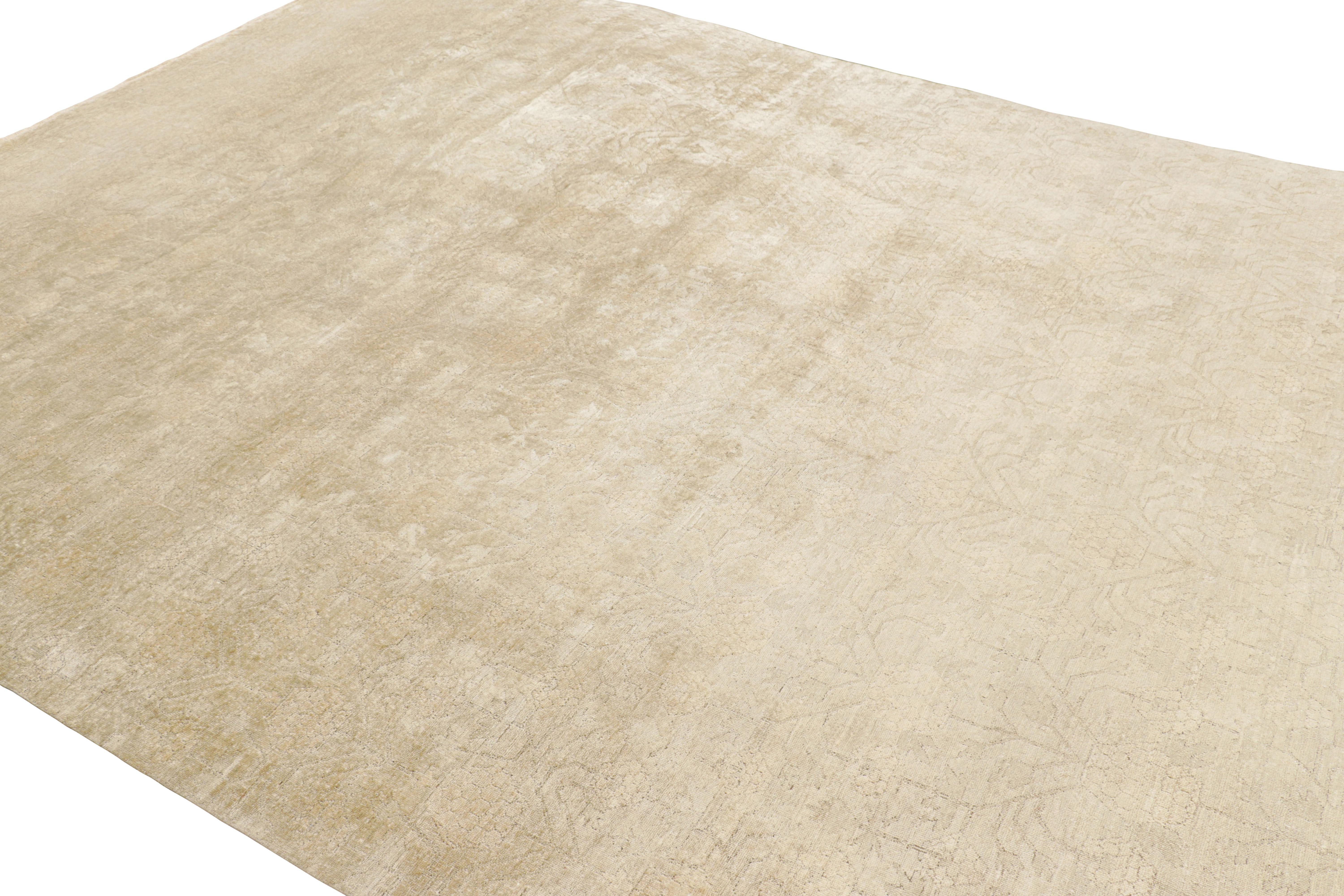 Khotan-Teppich von Rug & Kilim in Elfenbein mit Granatapfelmustern (Indisch) im Angebot