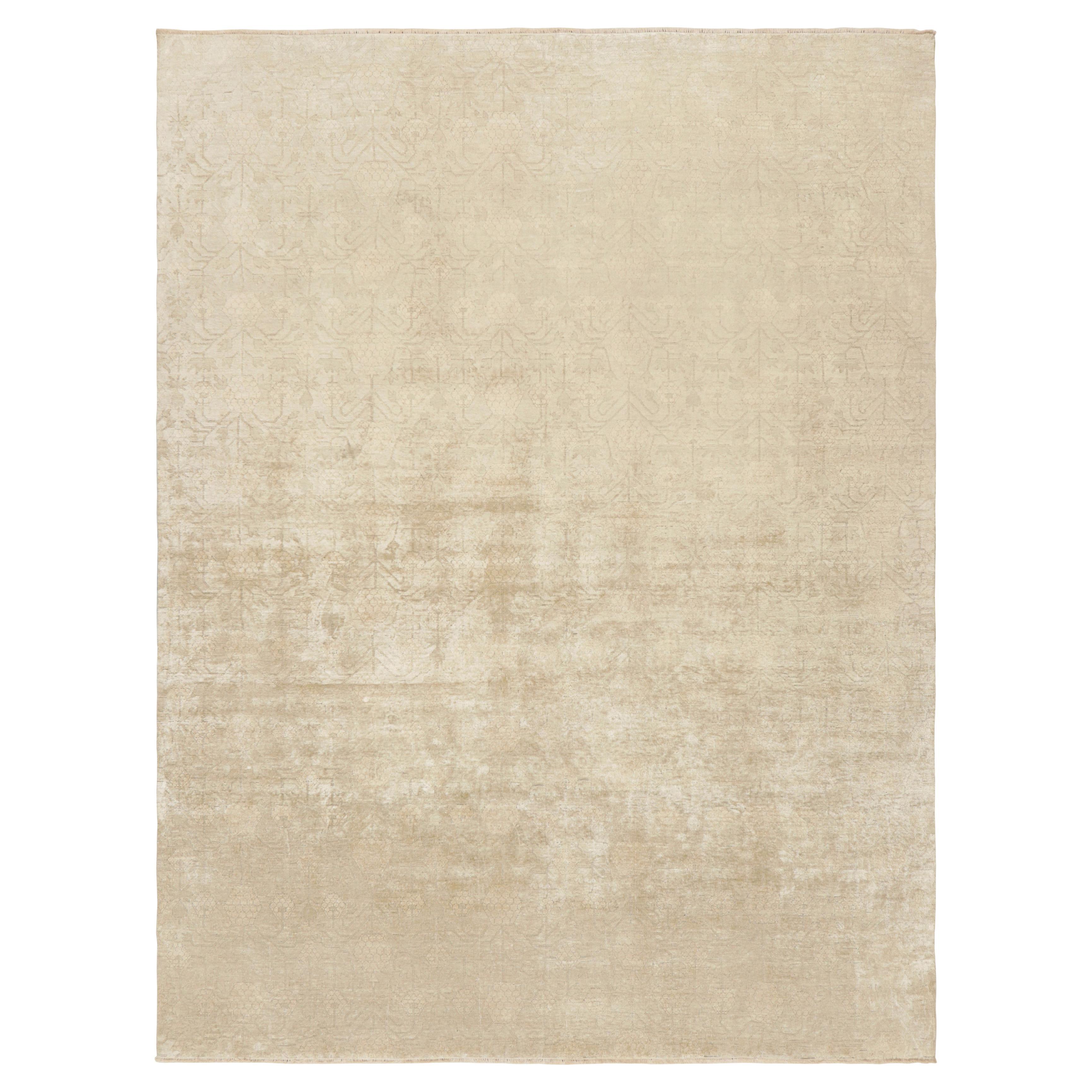 Khotan-Teppich von Rug & Kilim in Elfenbein mit Granatapfelmustern im Angebot