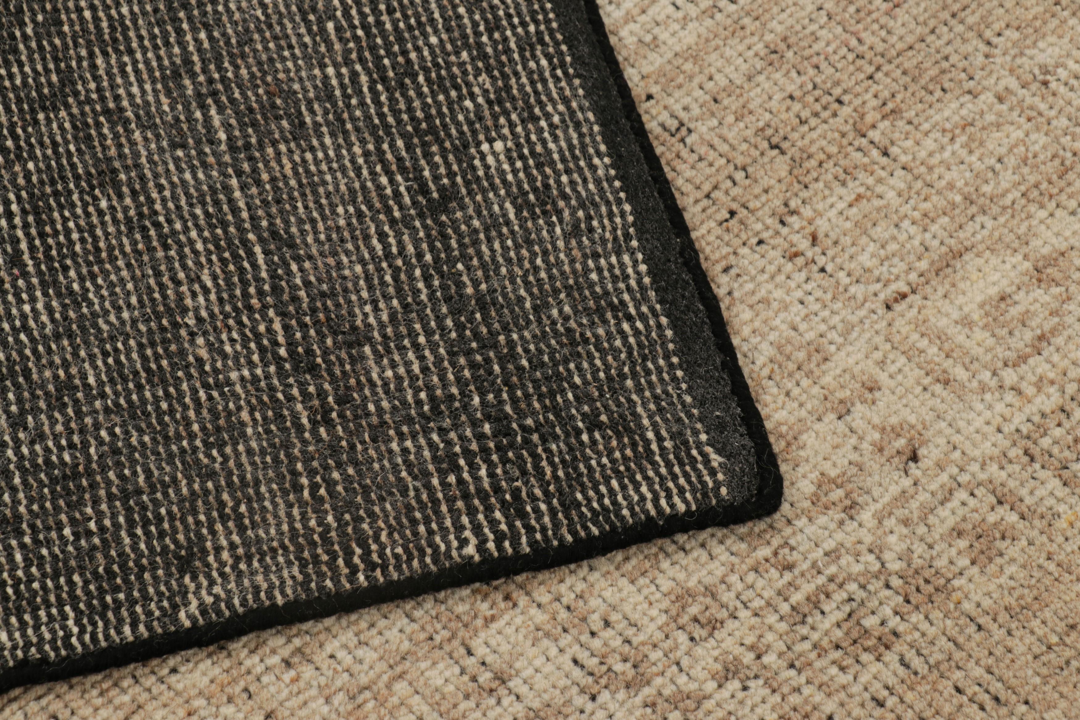 Rug & Kilim's Mamluke Style Teppich mit geometrischen Blumenmustern in Beige-Braun im Zustand „Neu“ im Angebot in Long Island City, NY