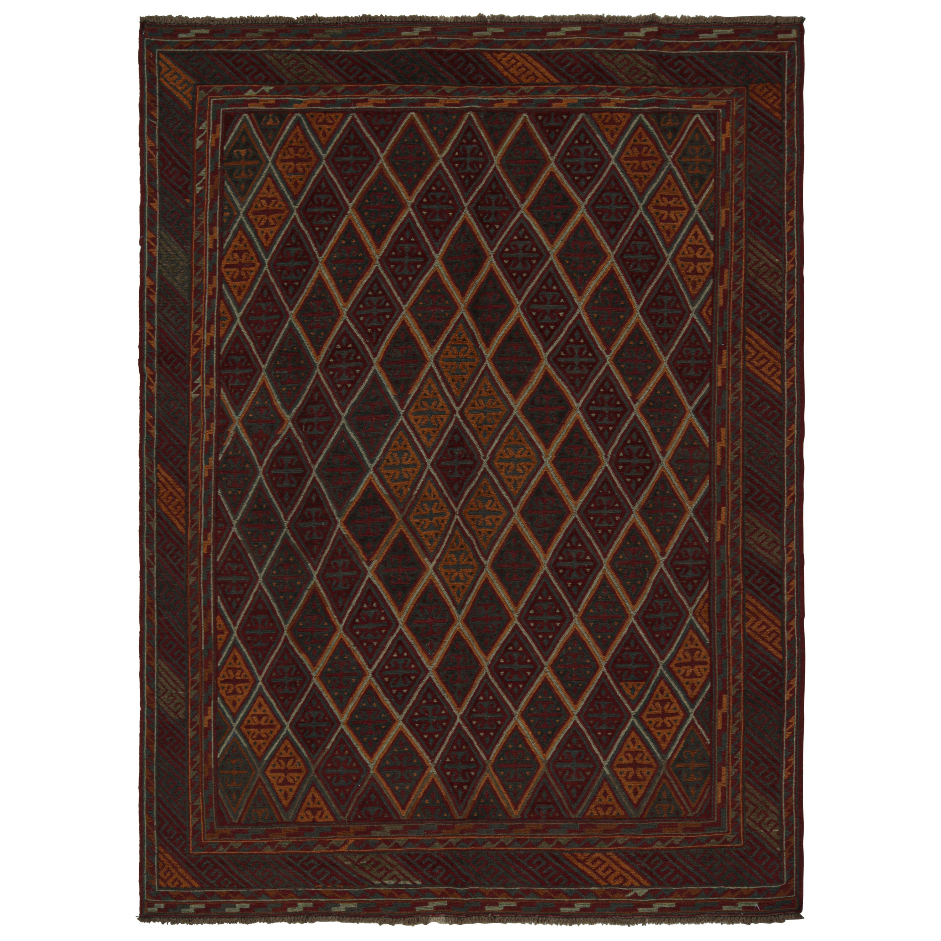 Rug & Kilim's Mashwani Afghan Tribal Rug in Burgundy with Diamond Patterns (tapis tribal afghan Mashwani en Bourgogne avec motifs en losange) en vente