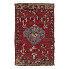 Rug
Kilim
s Mid-Century Anatolian Inspired Rug in Red Traditional Pattern (tapis d
inspiration anatolienne du milieu du siècle à motif traditionnel rouge)