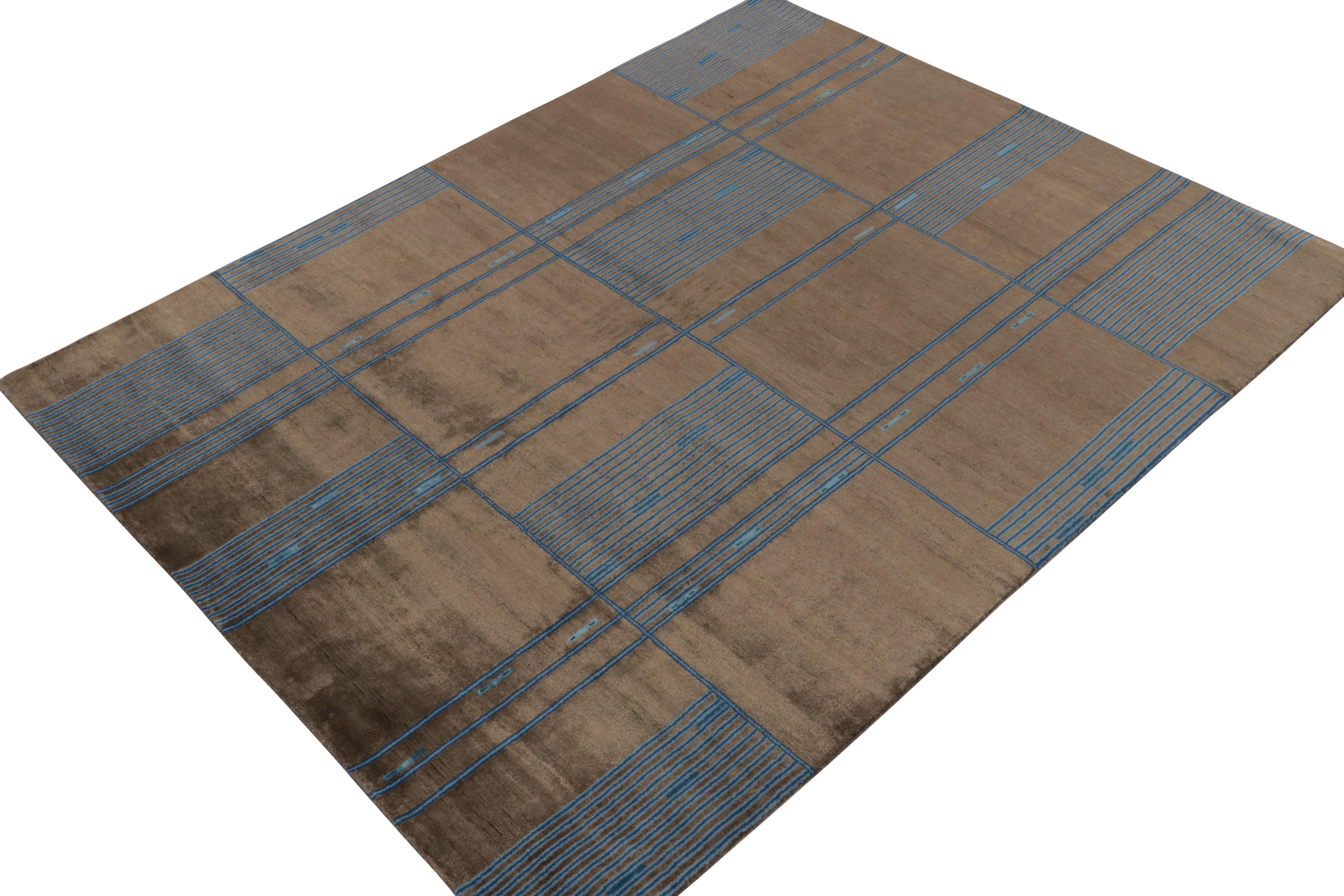 Annodato a mano in lana e seta, un pezzo 8x10 della nuova collezione Deco di Rug & Kilim. 
Ispirato allo stile French Deco della metà del secolo scorso, il disegno è caratterizzato da un elegante motivo geometrico di colore marrone e blu. Gli occhi