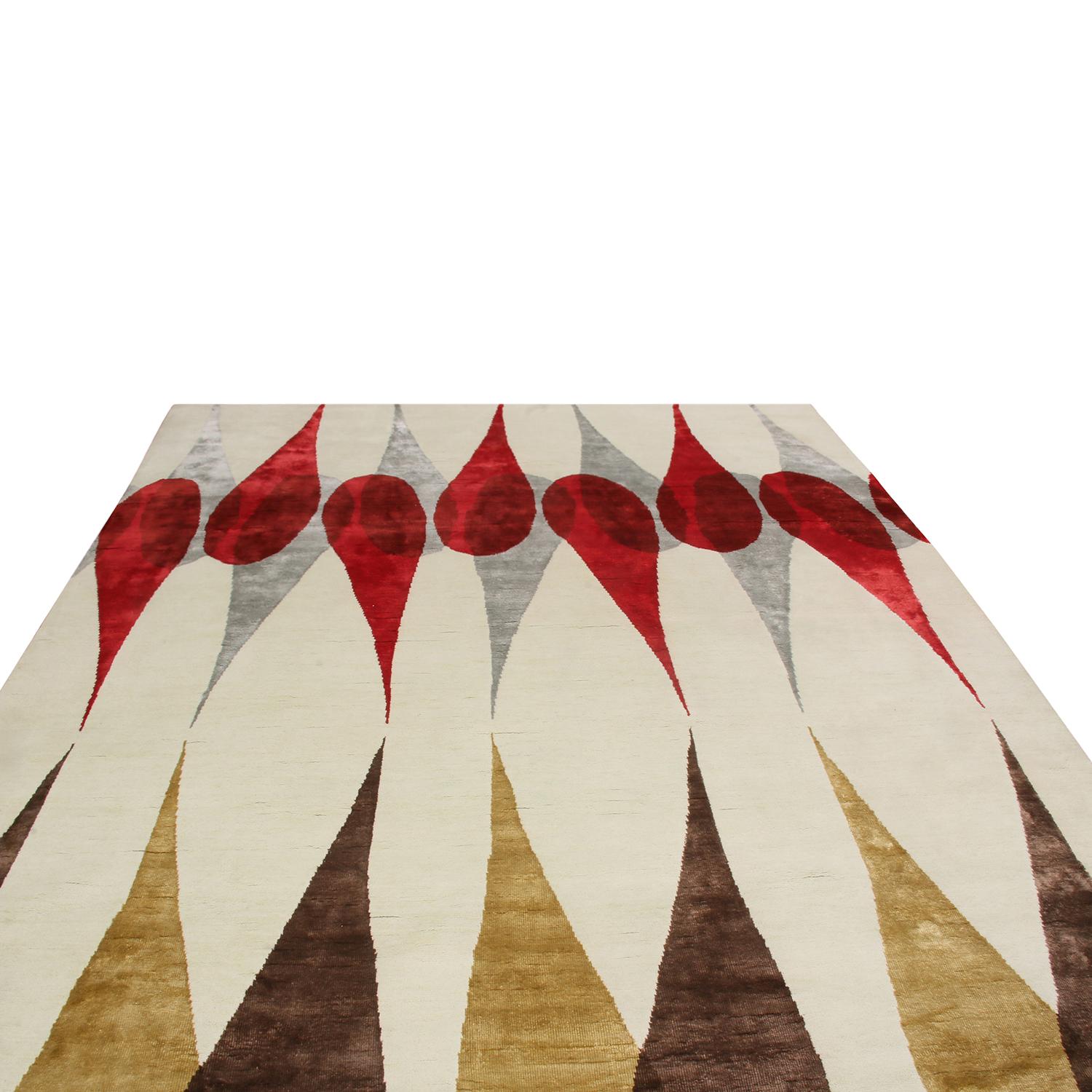 Hand knotted with quality semi-worsted wool, natural silk and exotic yarns, this geometric rug is among the latest additions to Rug & Kilim’s Mid-Century Modern Collection, a custom-capable line recapturing an underrepresented, iconic period with an