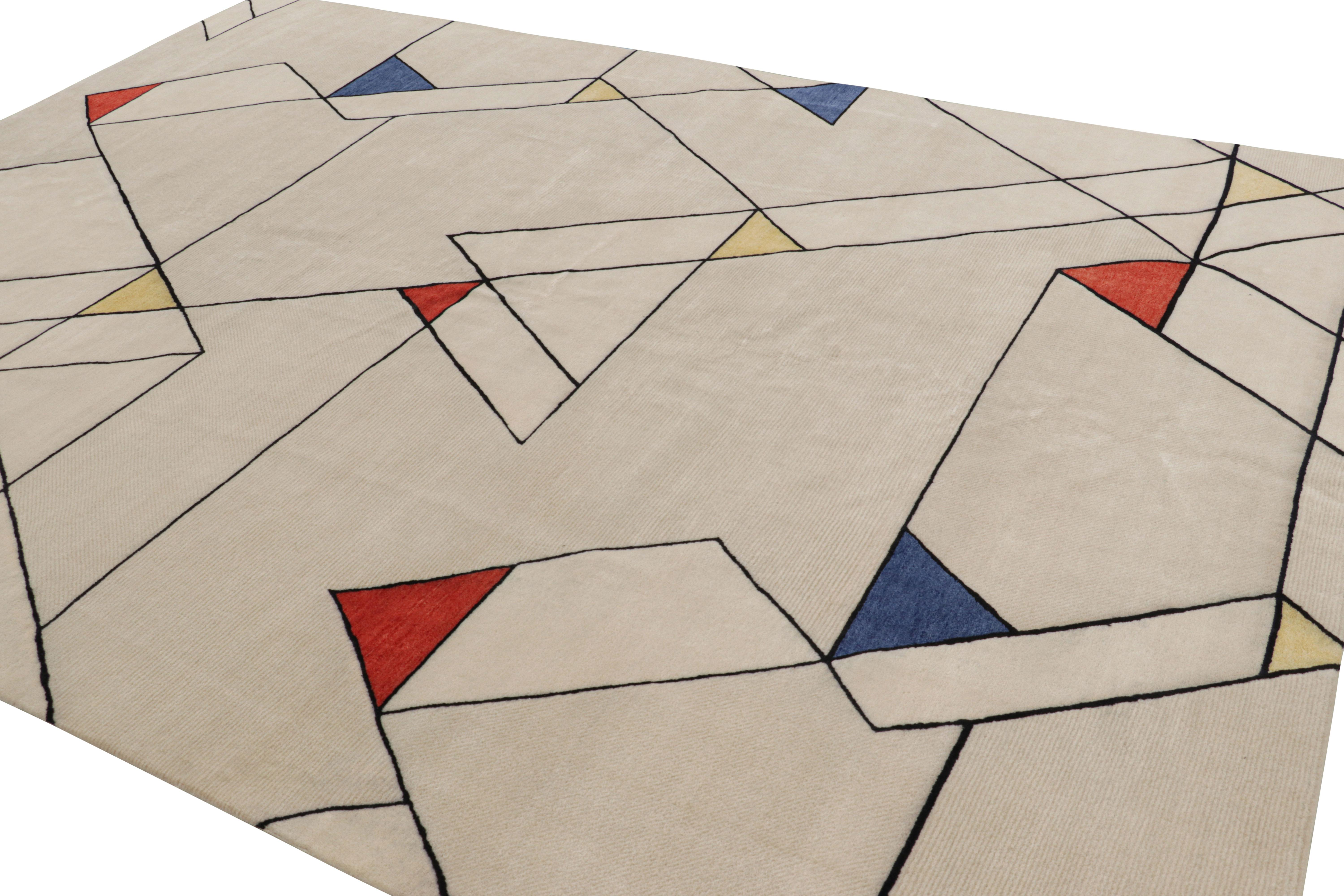 Rug & Kilim’s Mid-Century Modern Rug in Cream with Geometric Patterns In New Condition For Sale In Long Island City, NY