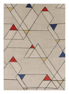 Alfombra moderna de mediados de siglo Rug & Kilim en color crema con motivos geométricos