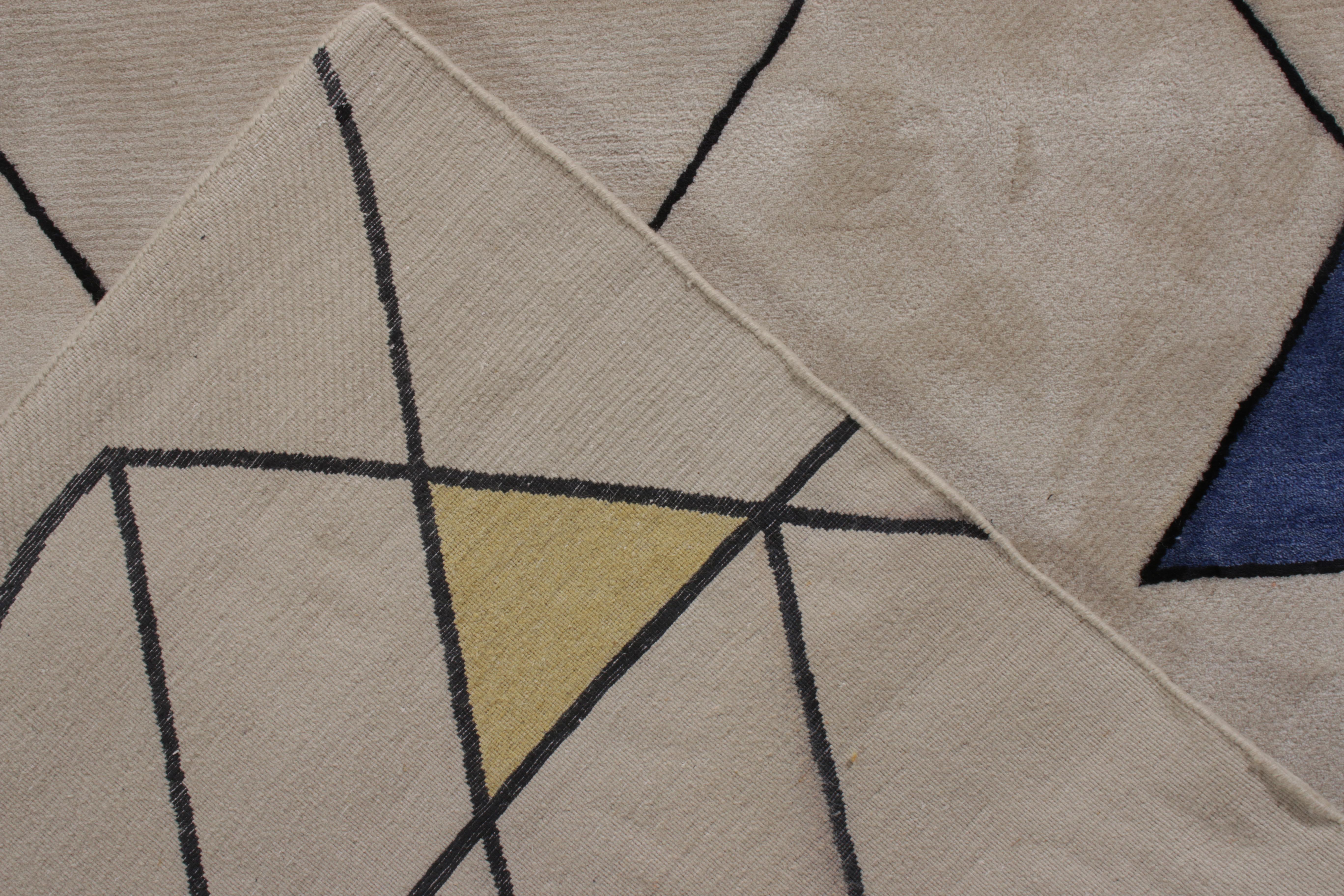 Rug & Kilim’s Mid-Century Modern Rug In Gray With Geometric Pattern In New Condition For Sale In Long Island City, NY