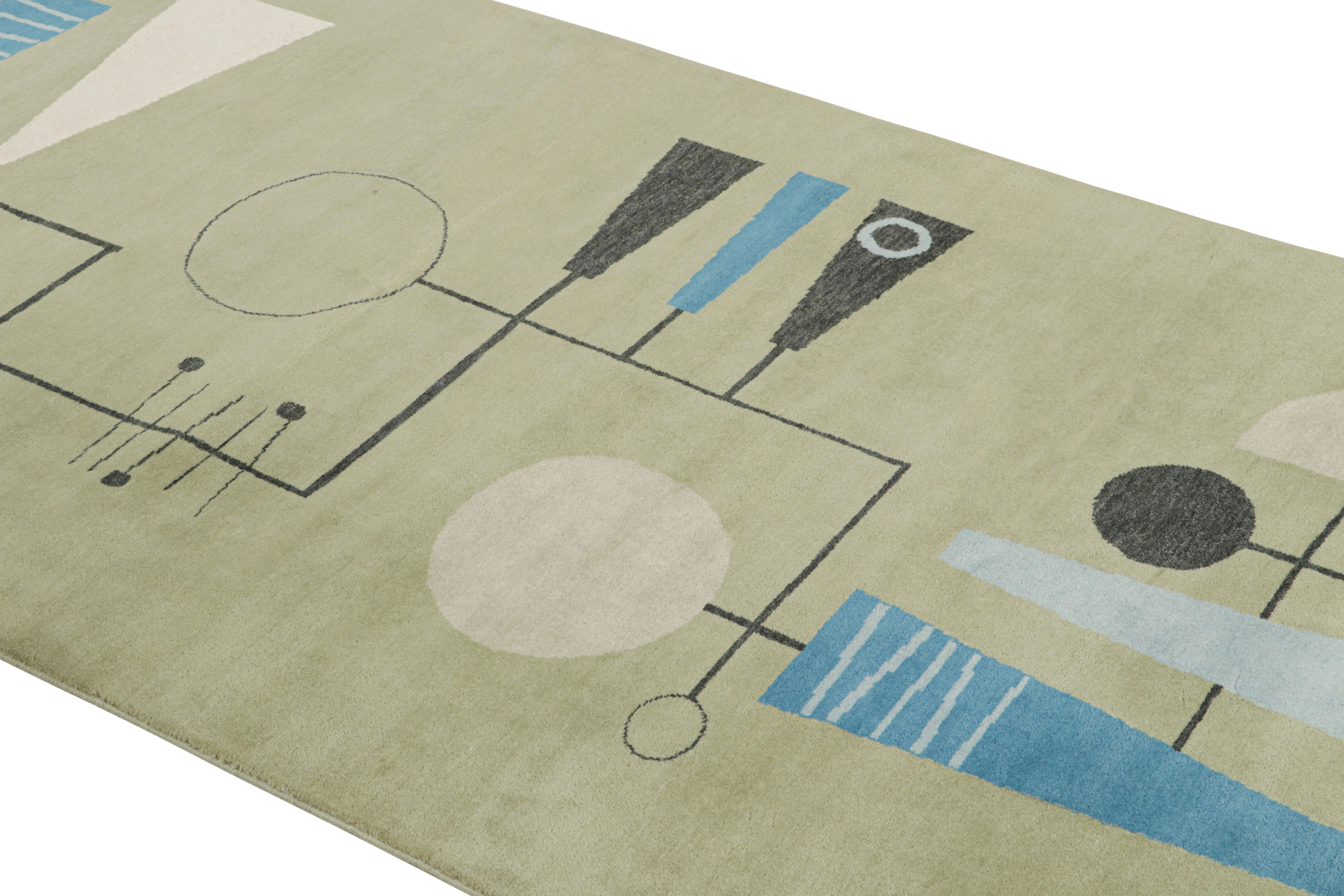 A 4x12 rug from the Mid-Century Modern Collection by Rug & Kilim—a bold reimagining of 1950s styes unseen in luxury hand-knotted rugs before. In collaboration with modern artist El Gato Gomez, this particular near-runner piece enjoys a retro