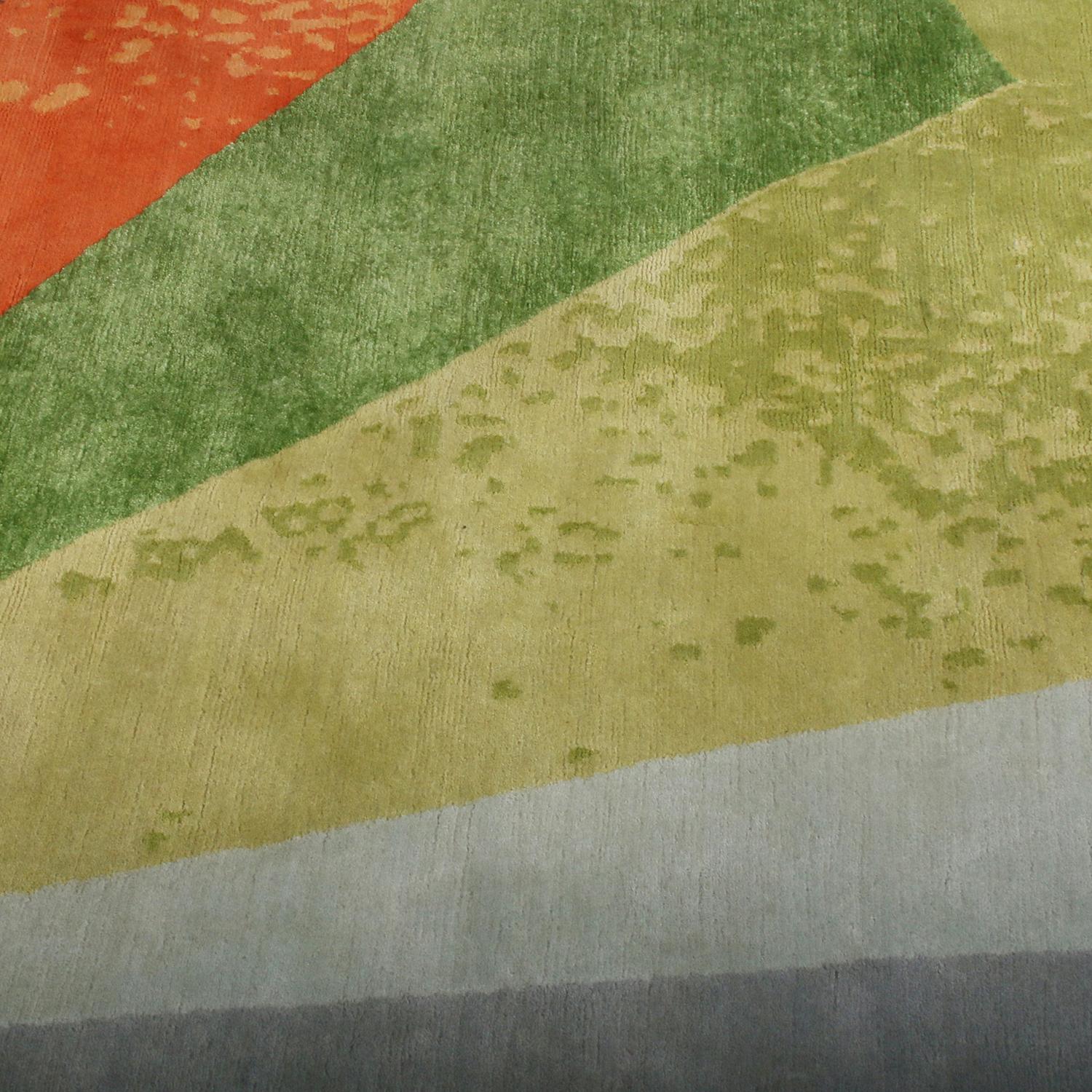 Indiano Rug & Kilim in stile medio moderno, geometrico, multicolore, in lana e seta. in vendita