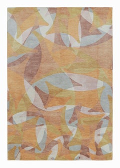 Rug & Kilim's Mid-Century Modern Style Teppich in Bernstein-Gold mit geometrischem Muster 