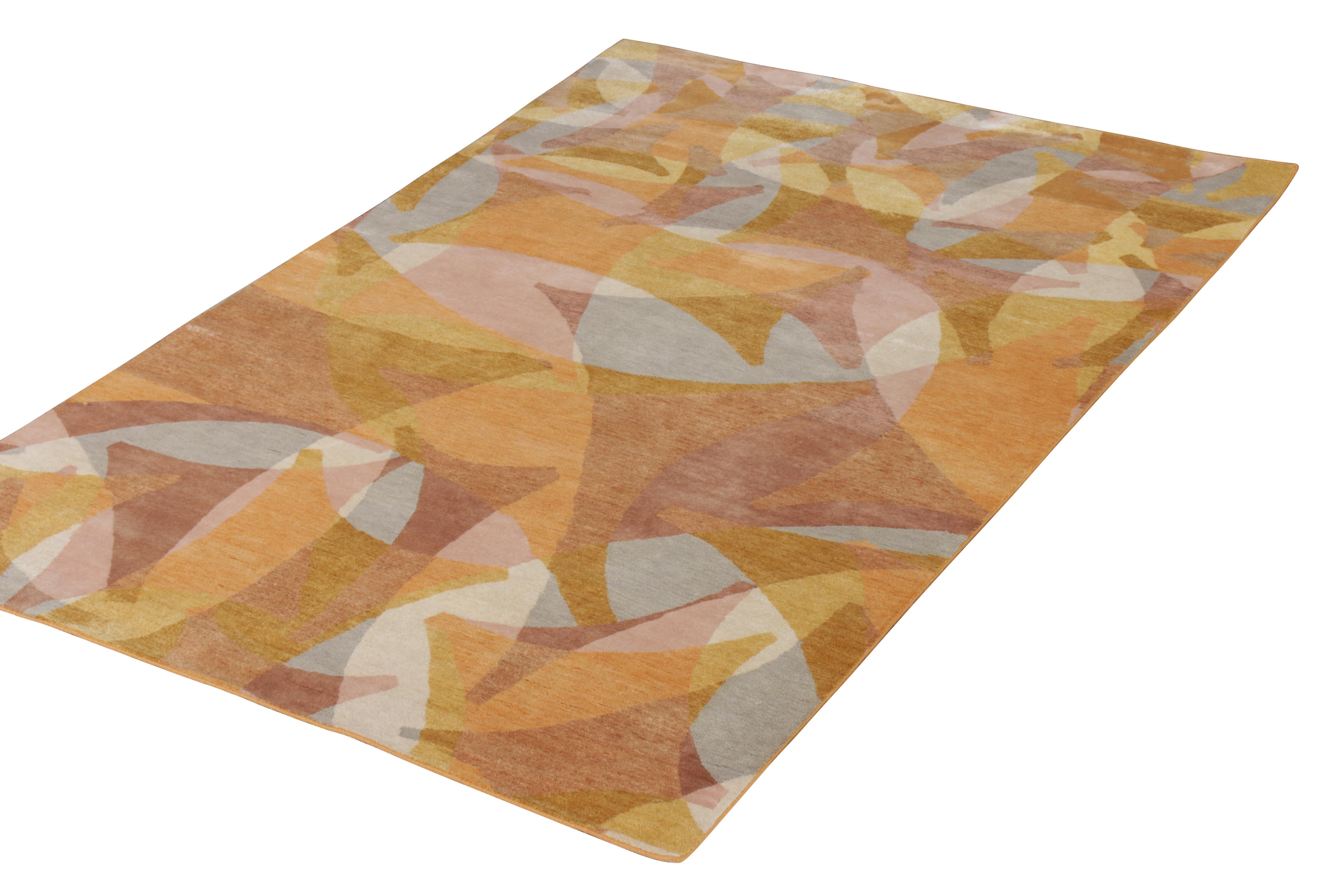 Indian Rug & Kilim’s Mid-Century Modern Style Rug in Gold Brown Geometric Pattern For Sale