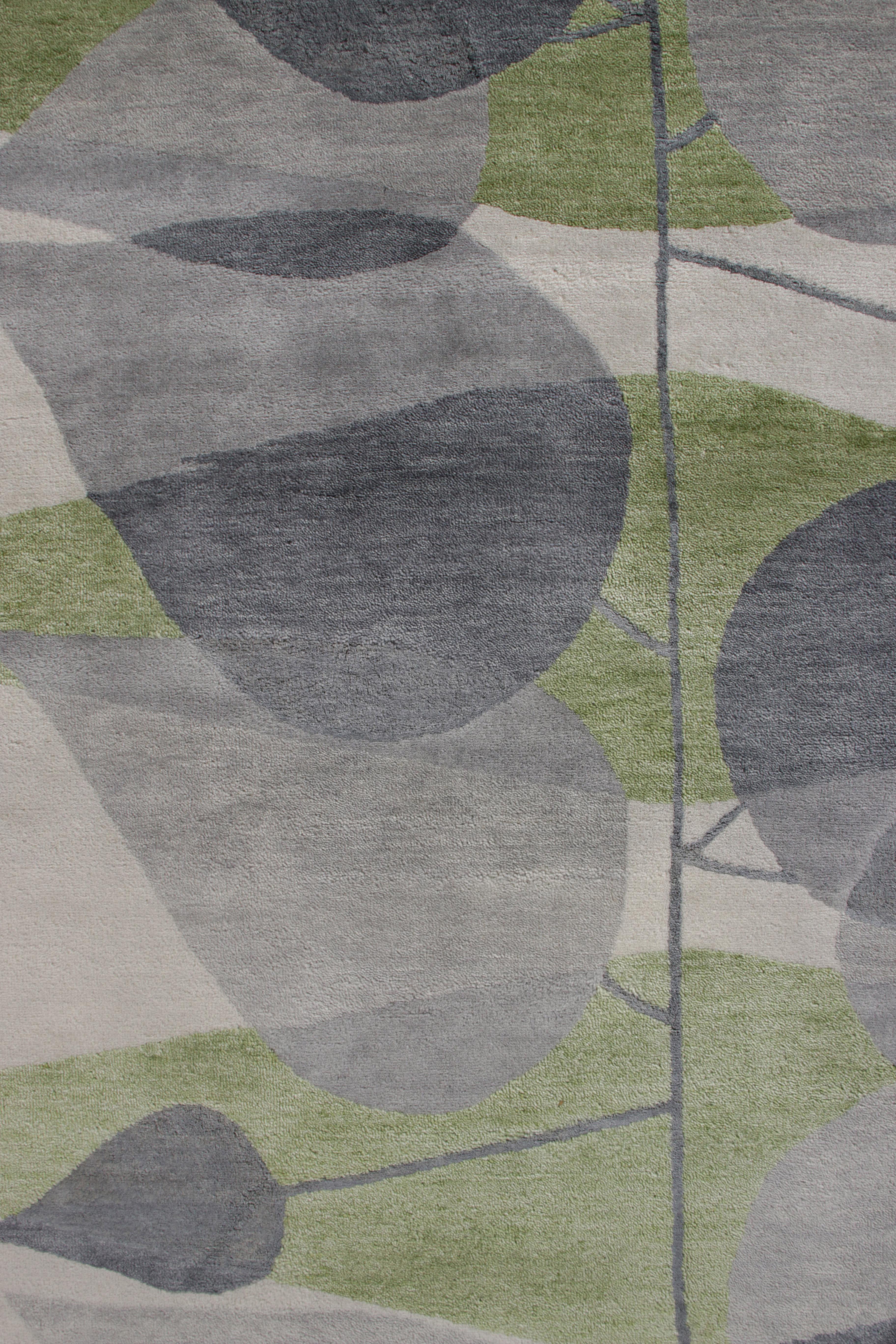 Indiano Rug & Kilim - Tappeto in stile Mid-Century Modern con motivo all over in grigio e verde in vendita