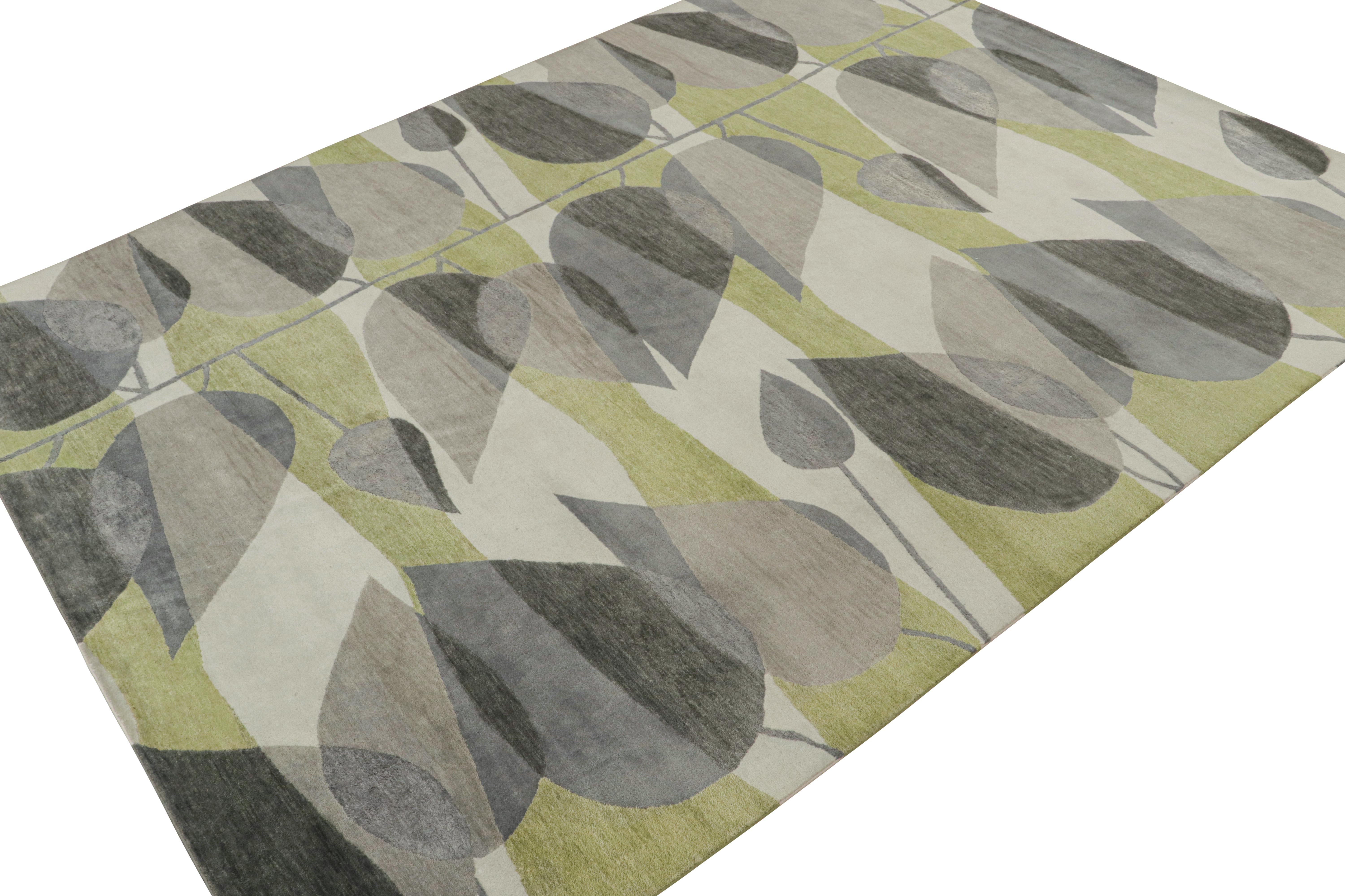 Indian Rug & Kilim’s Mid-Century Modern Style Rug in Gray and Green Geometric Patterns For Sale