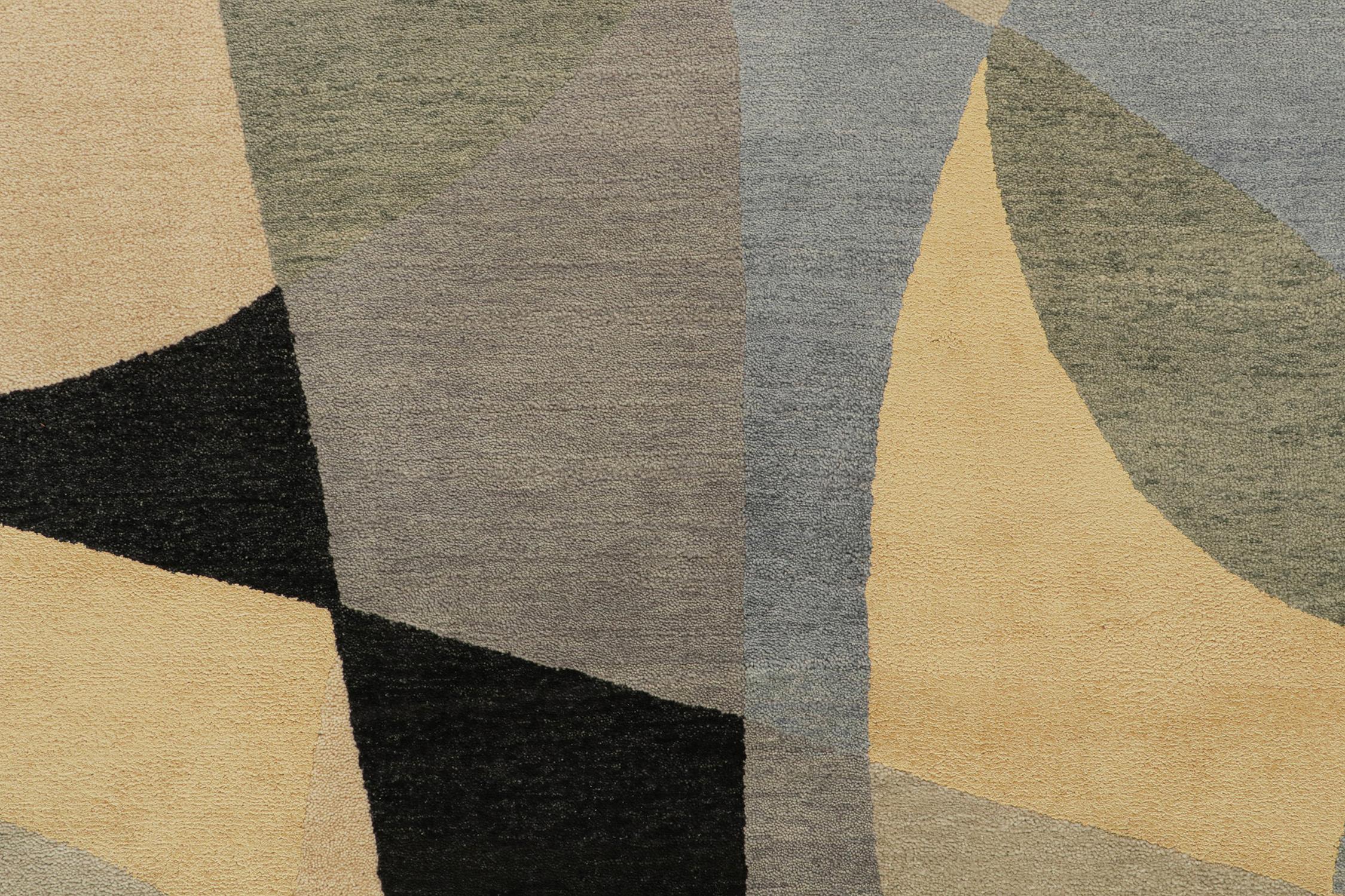 Rug & Kilim è un tappeto in stile Mid Century Modern di colore grigio con motivi geometrici In condizioni Nuovo in vendita a Long Island City, NY