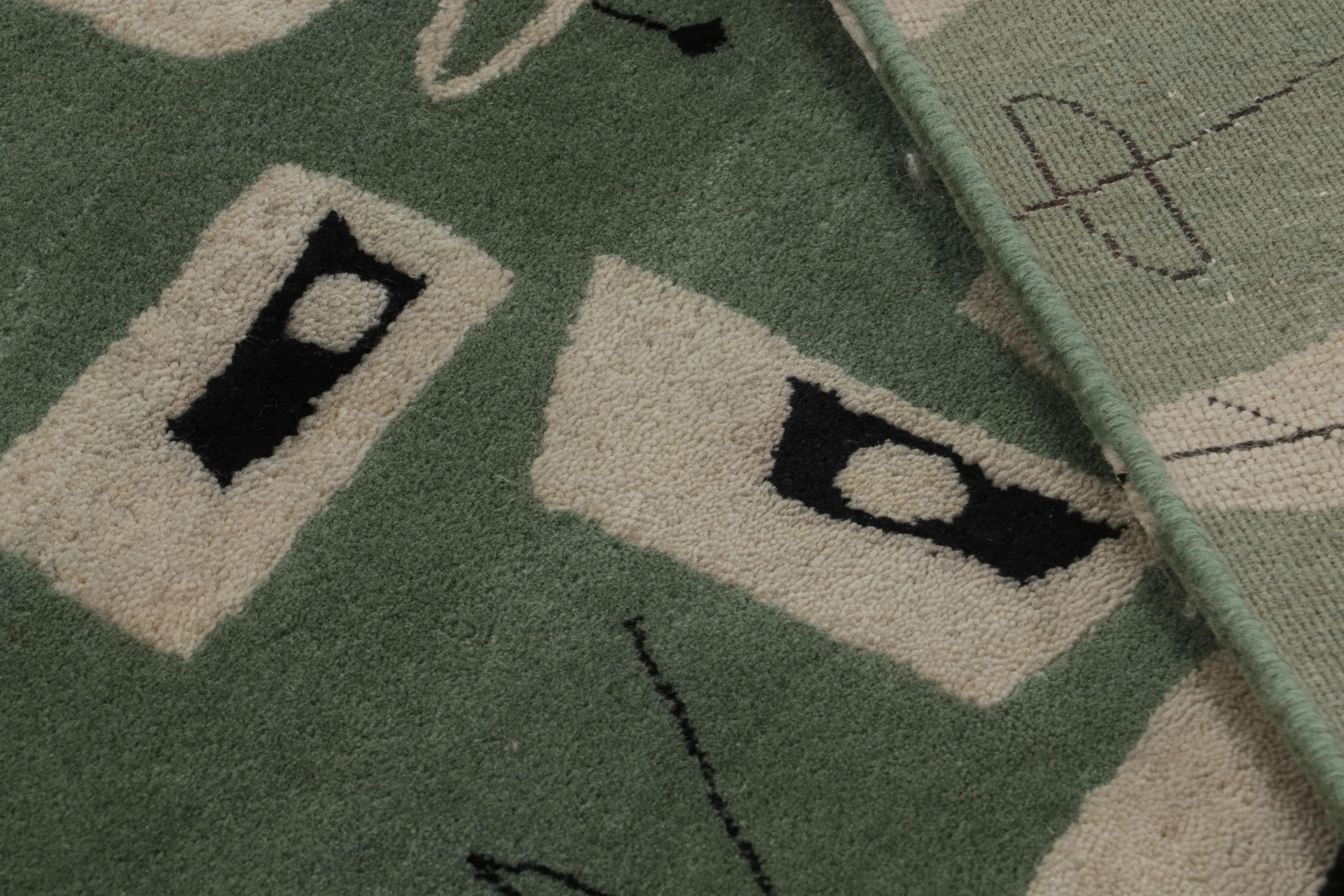 Laine Rug & Kilim's Mid-Century Modern Style Rug in Green with Geometric Patterns (tapis de style moderne du milieu du siècle en vert avec des motifs géométriques) en vente