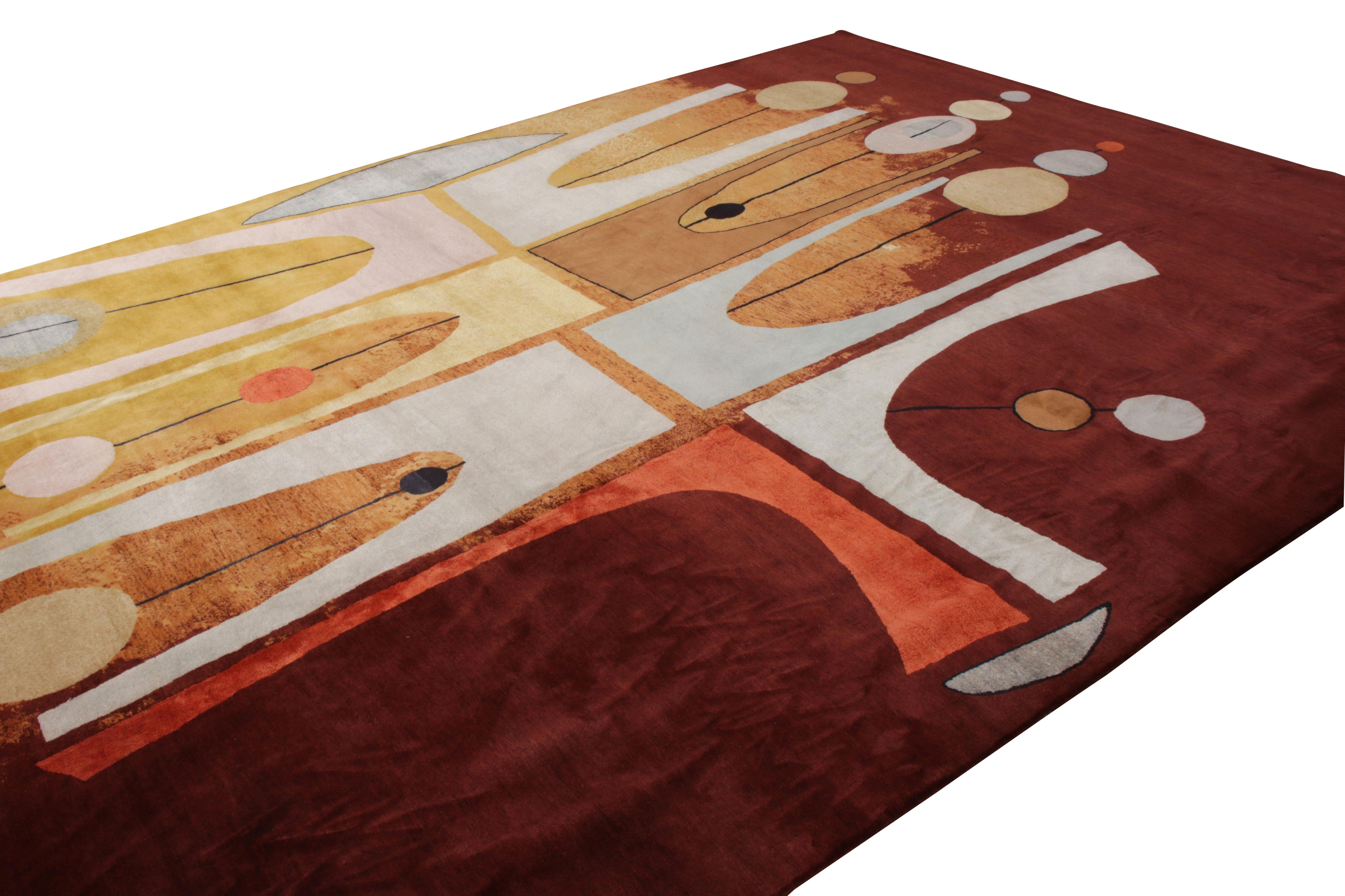 Indiano Rug & Kilim è un tappeto in stile Mid-Century Modern con un motivo geometrico rosso e oro in vendita
