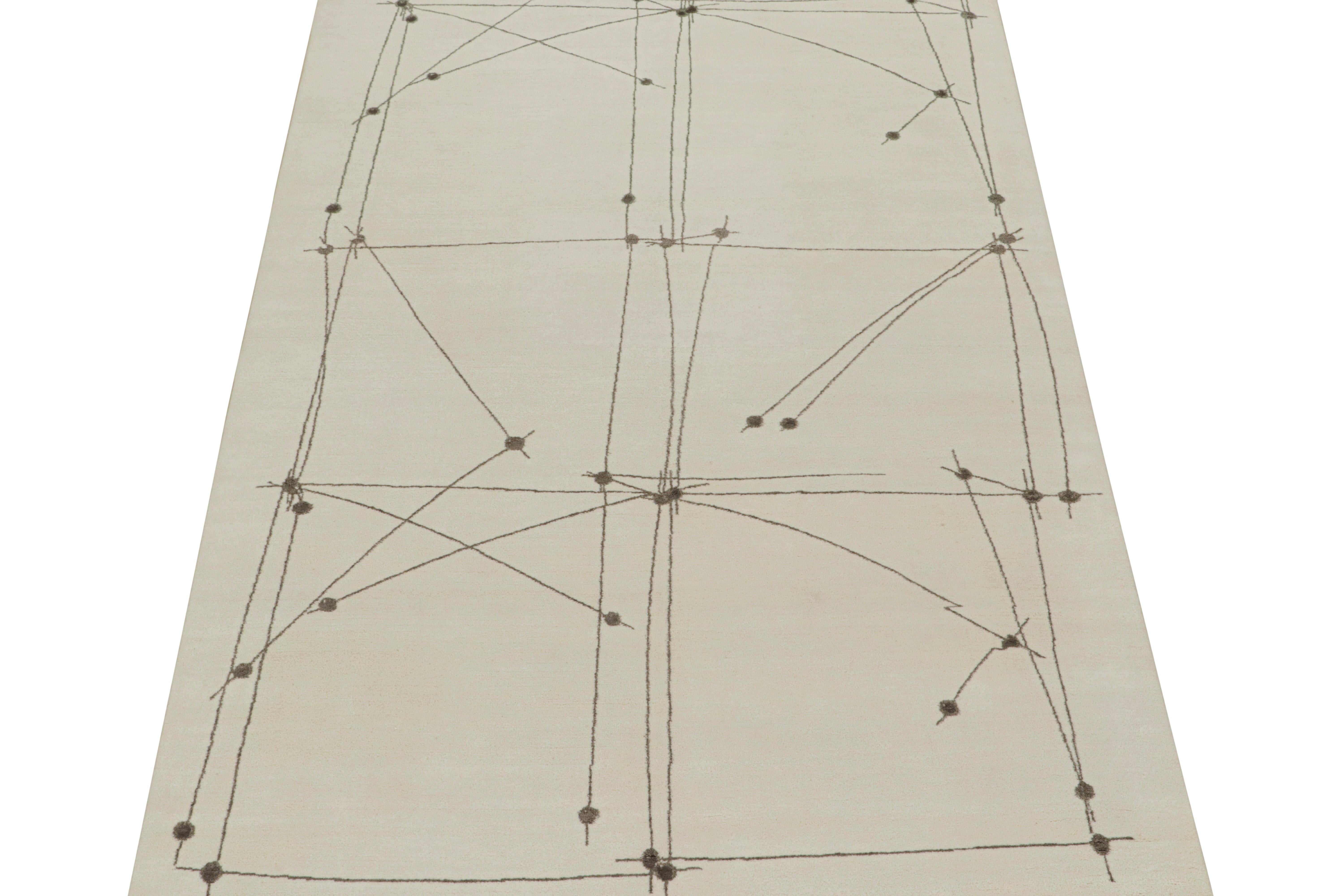 Dieser moderne Teppich im Format 6x9 ist eine aufregende neue Ergänzung der Mid-Century Modern-Teppichkollektion von Rug & Kilim. Handgeknüpft aus Wolle, Seide und Baumwolle, ist es eine kühne Interpretation der postmodernen Kunst der 1950er Jahre,