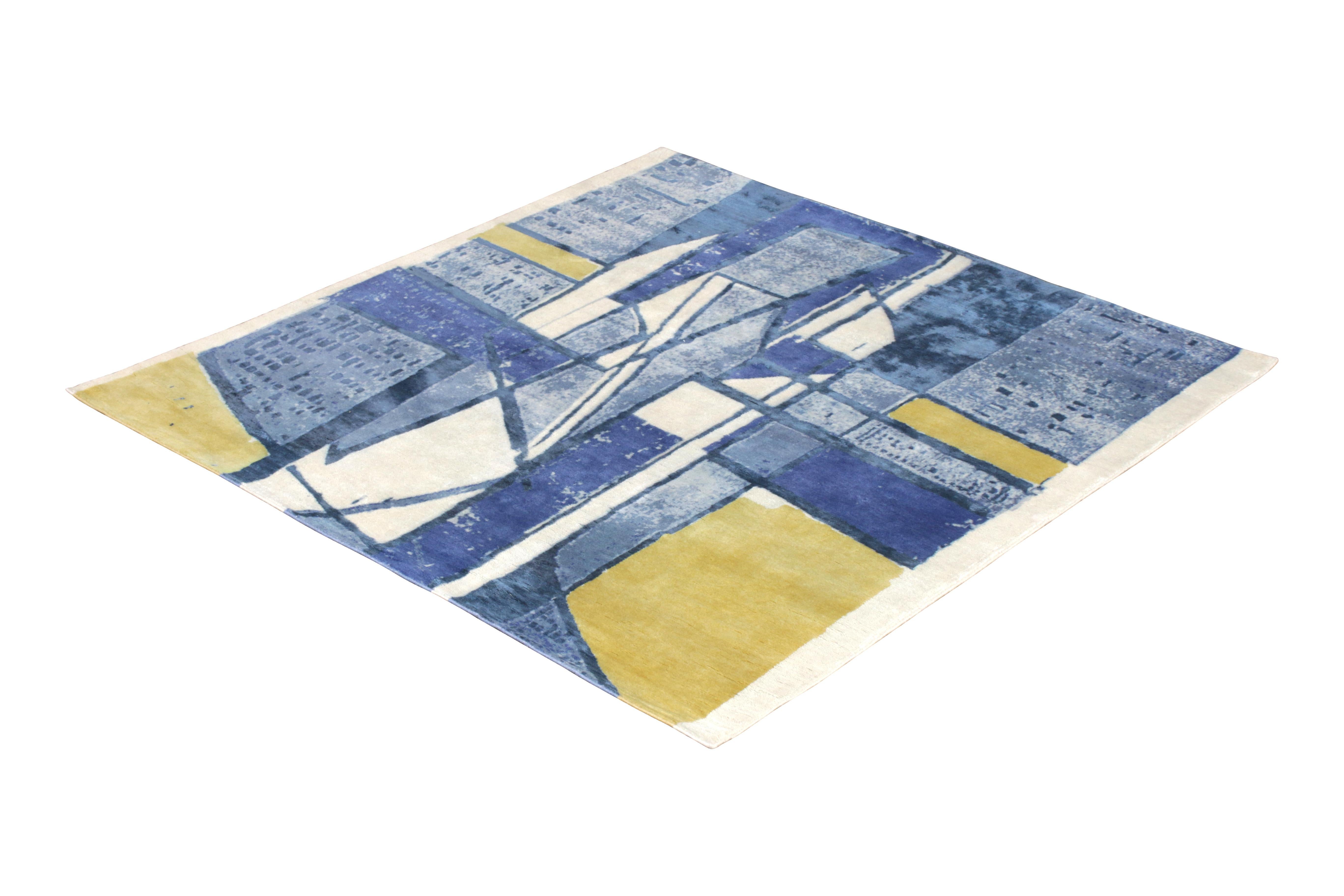Noué à la main en laine et en soie naturelle, ce tapis carré 6×6 est un nouvel ajout à la collection de tapis modernes du milieu du siècle de Rug & Kilim. Cette collection est la première représentation majeure des différents styles post-modernes