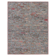 Rug & Kilim's Mid-Century Style Teppich in Blau mit bunten Fisch-Motiven