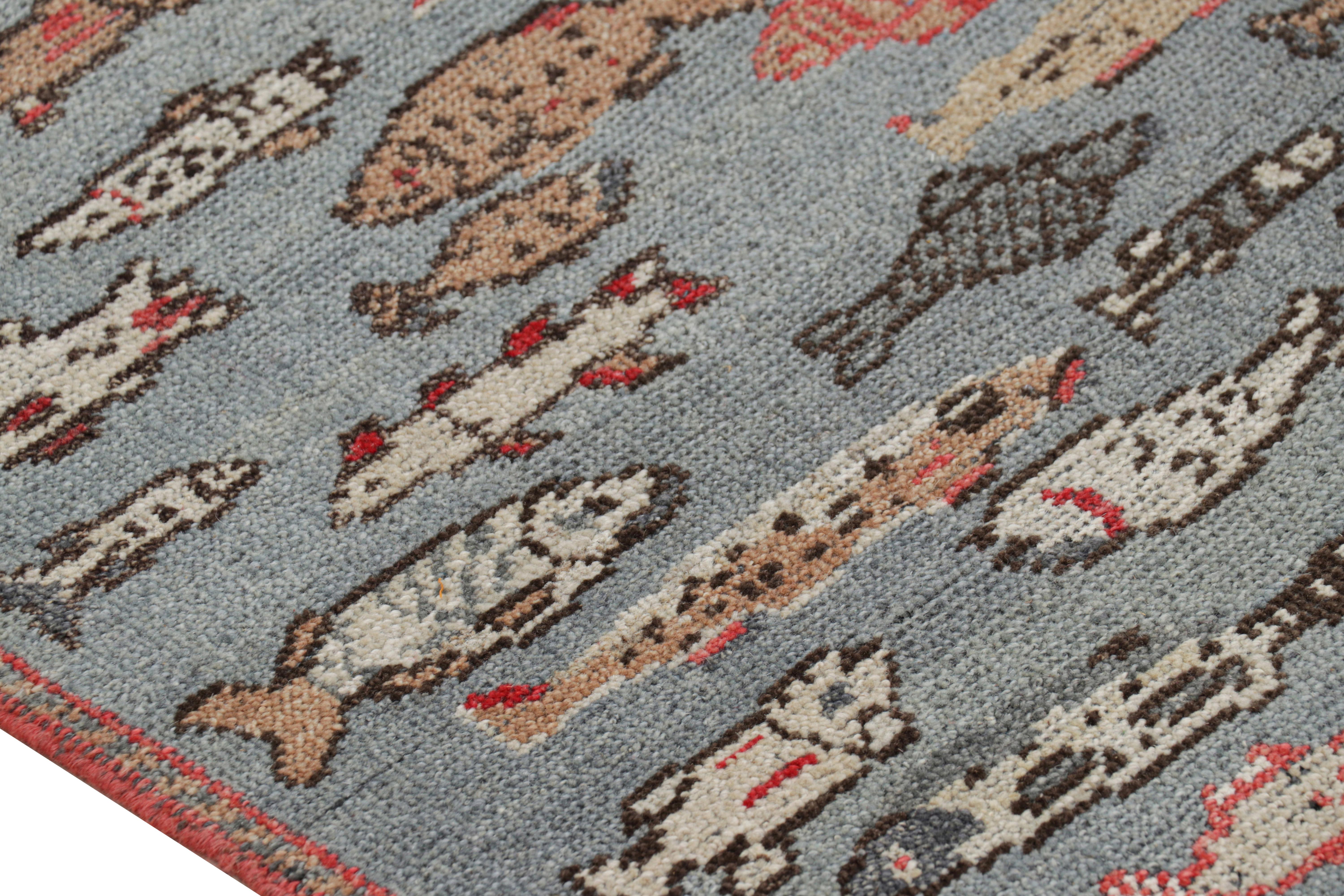 Tapis de style milieu de siècle de Rug & Kilim en bleu avec des images de poissons colorés Neuf - En vente à Long Island City, NY