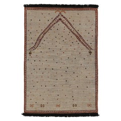 Rug & Kilim's Mihrab Style Teppich in Beige mit geometrischen Mustern