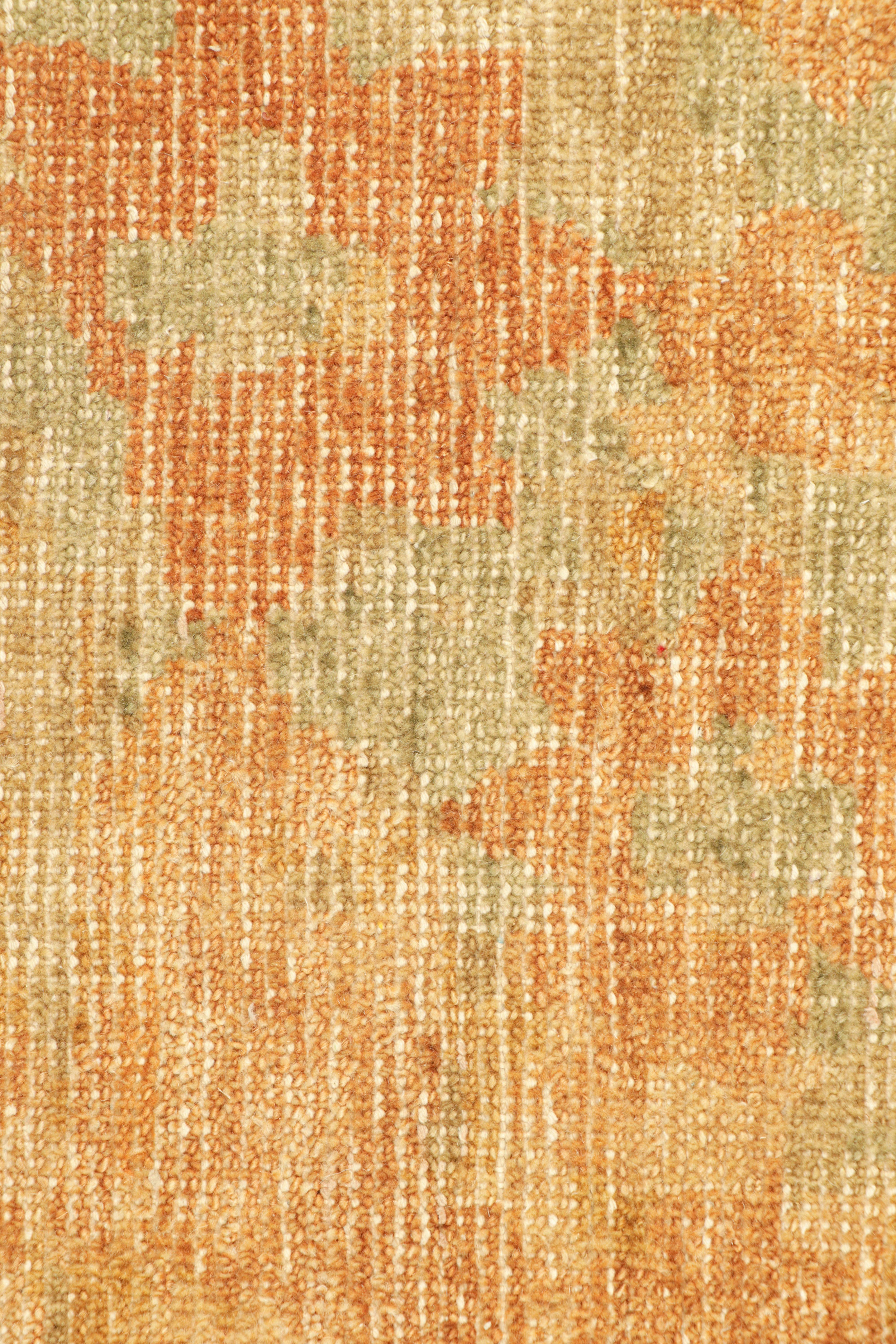 Rug & Kilim's Moderner abstrakter Kunstteppich mit bunten Blumenmustern (Indisch) im Angebot