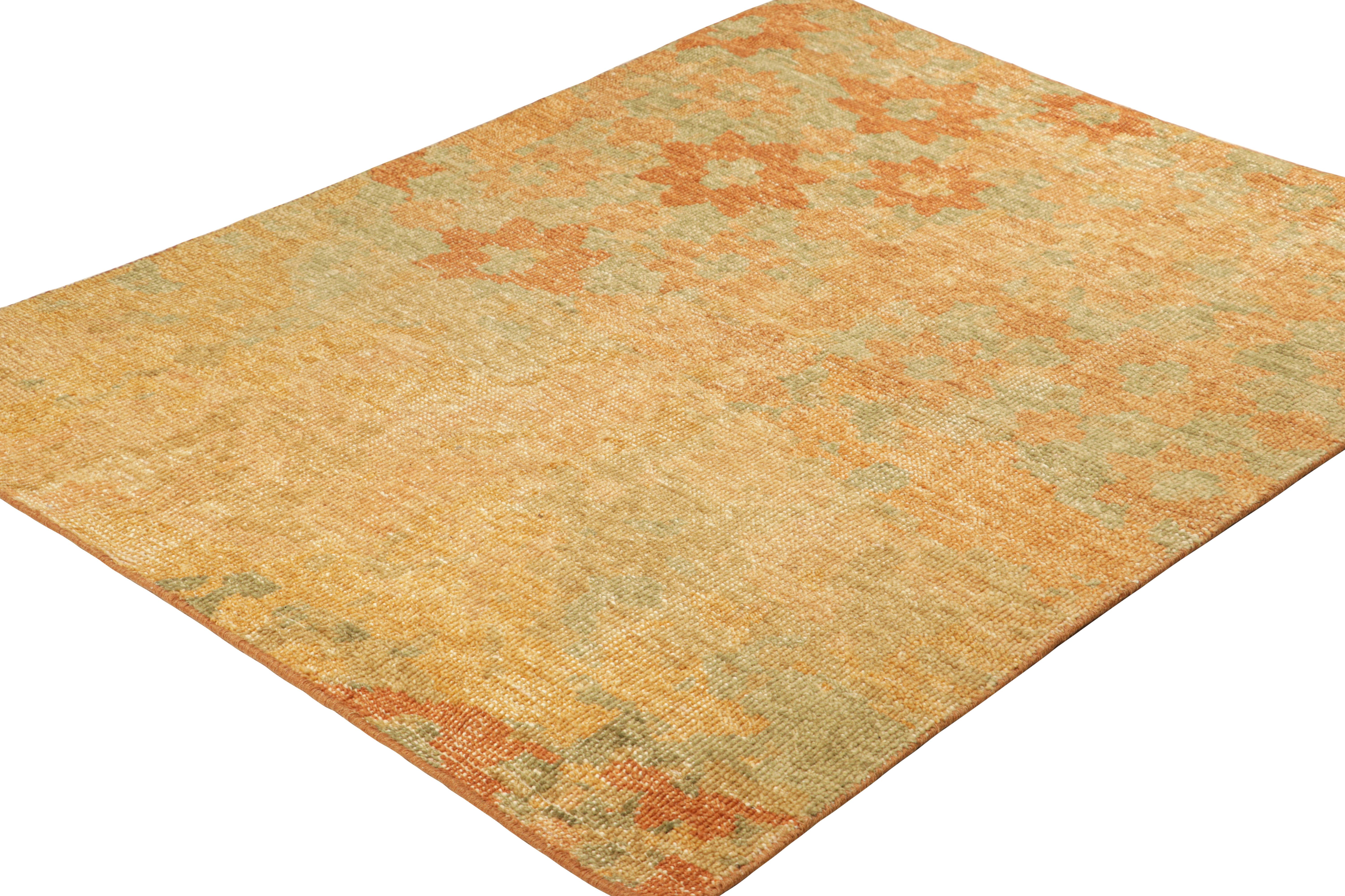 Rug & Kilim's Moderner abstrakter Kunstteppich mit bunten Blumenmustern (Handgeknüpft) im Angebot