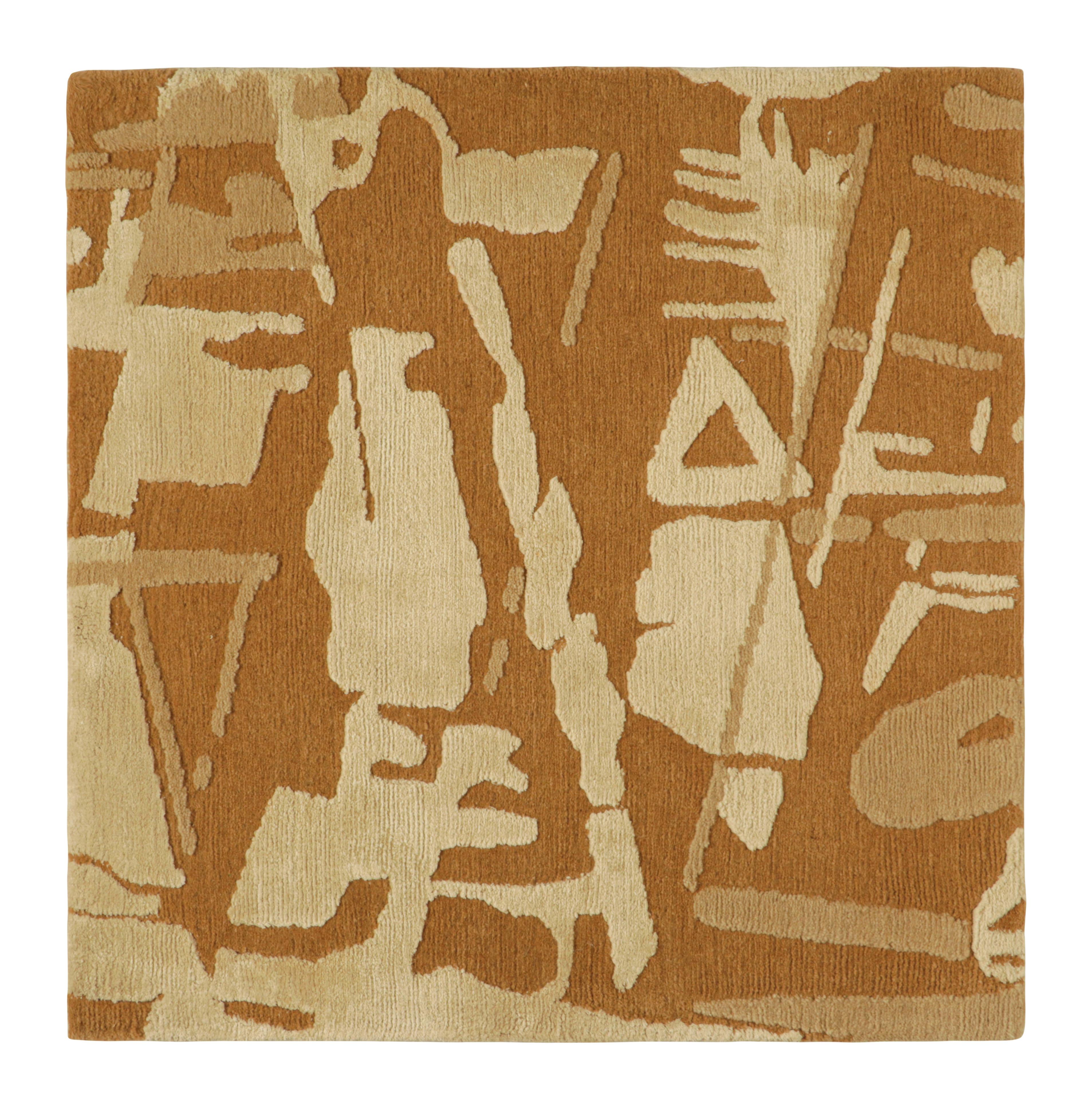Noué à la main Modernity Abstract Custom Rug's Rug & Kilim's Sample in Gold and Cream Tones (échantillon de tapis personnalisé moderne et abstrait dans les tons or et crème) en vente