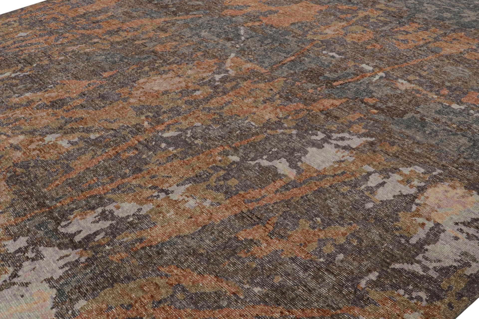 Rug & Kilim's Modern Abstract Distressed Graphic Rug mit geometrischem Muster (Indisch) im Angebot