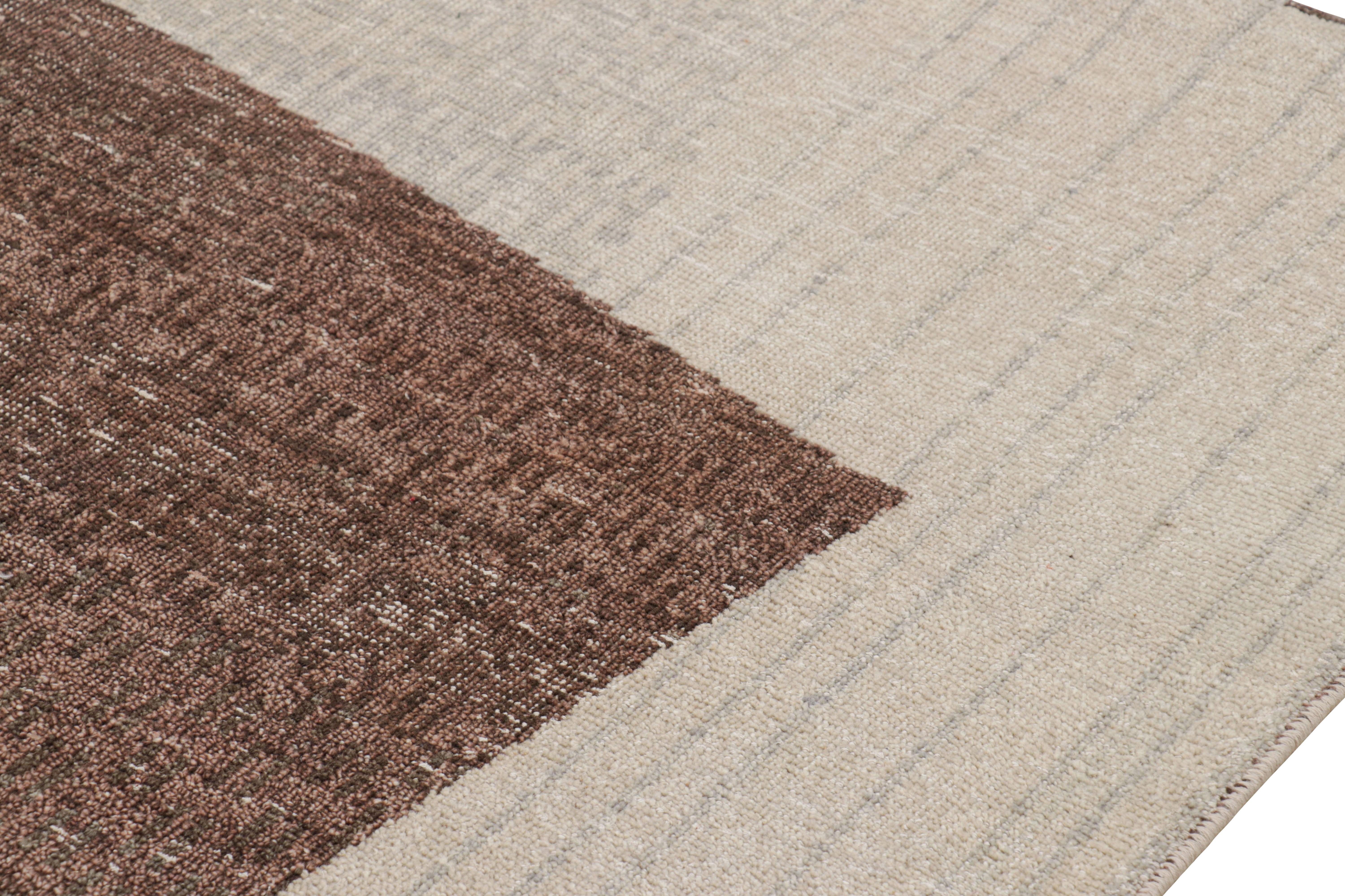 Indian Rug & Kilim’s Modern Abstract Rug in Beige and Gray with Geometric Patterns For Sale