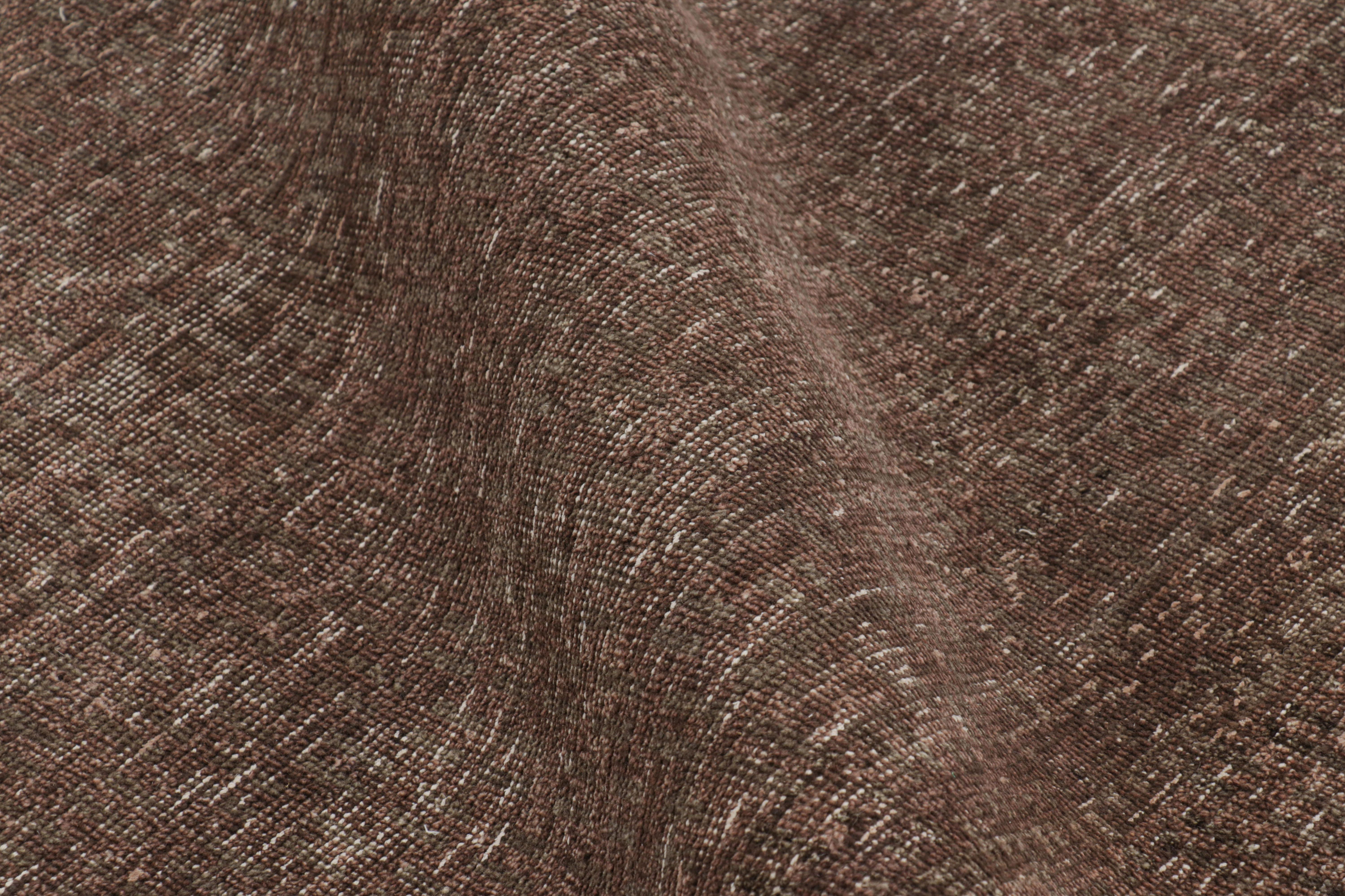 Wool Rug & Kilim’s Modern Abstract Rug in Beige and Gray with Geometric Patterns For Sale