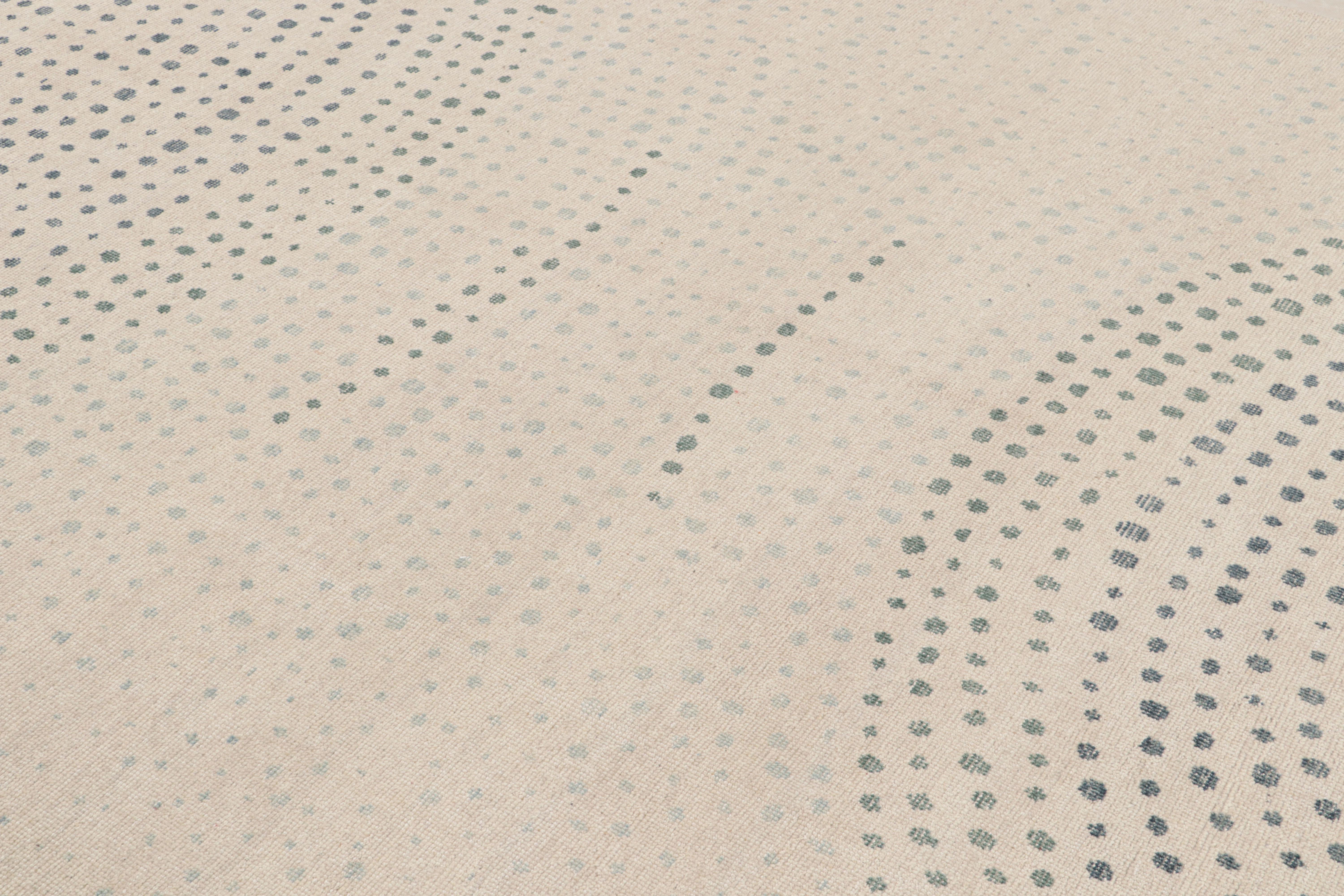 Rug & Kilim's Modern Abstract Rug in Beige with Blue Dot Patterns (tapis abstrait moderne en beige avec des motifs de points bleus) Neuf - En vente à Long Island City, NY