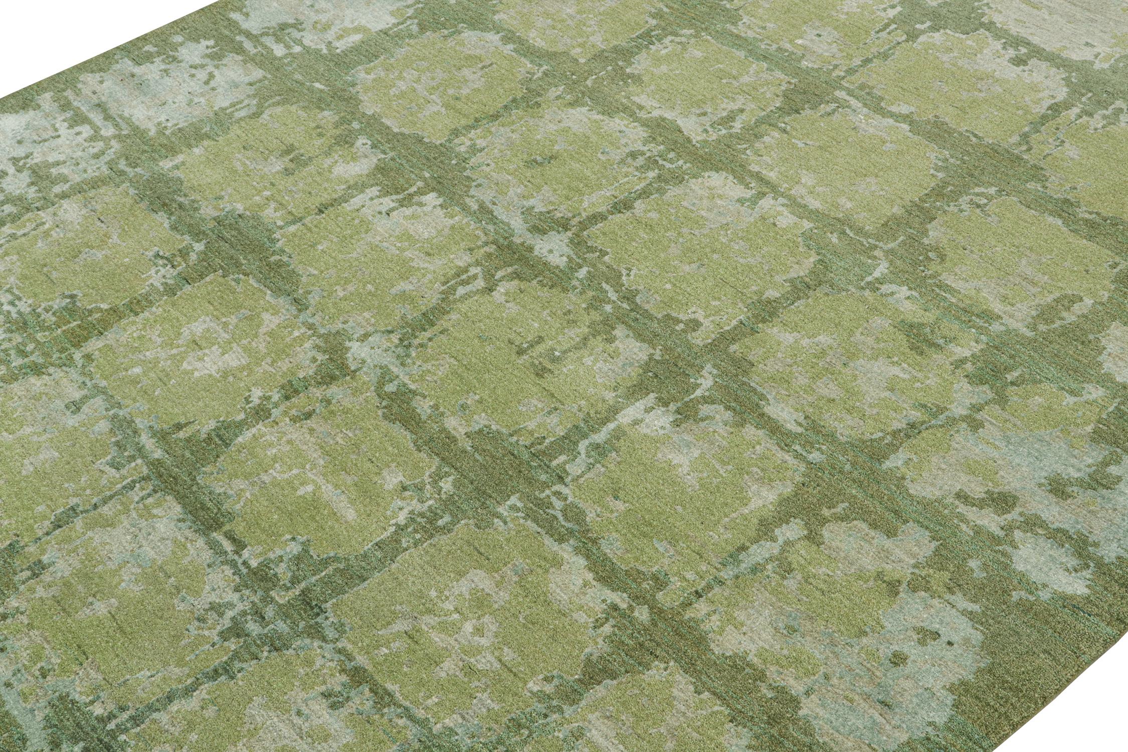 Indien Rug & Kilim's Modern Abstract Rug in Green, Gray and Blue Patterns (Tapis abstrait moderne à motifs verts, gris et bleus) en vente
