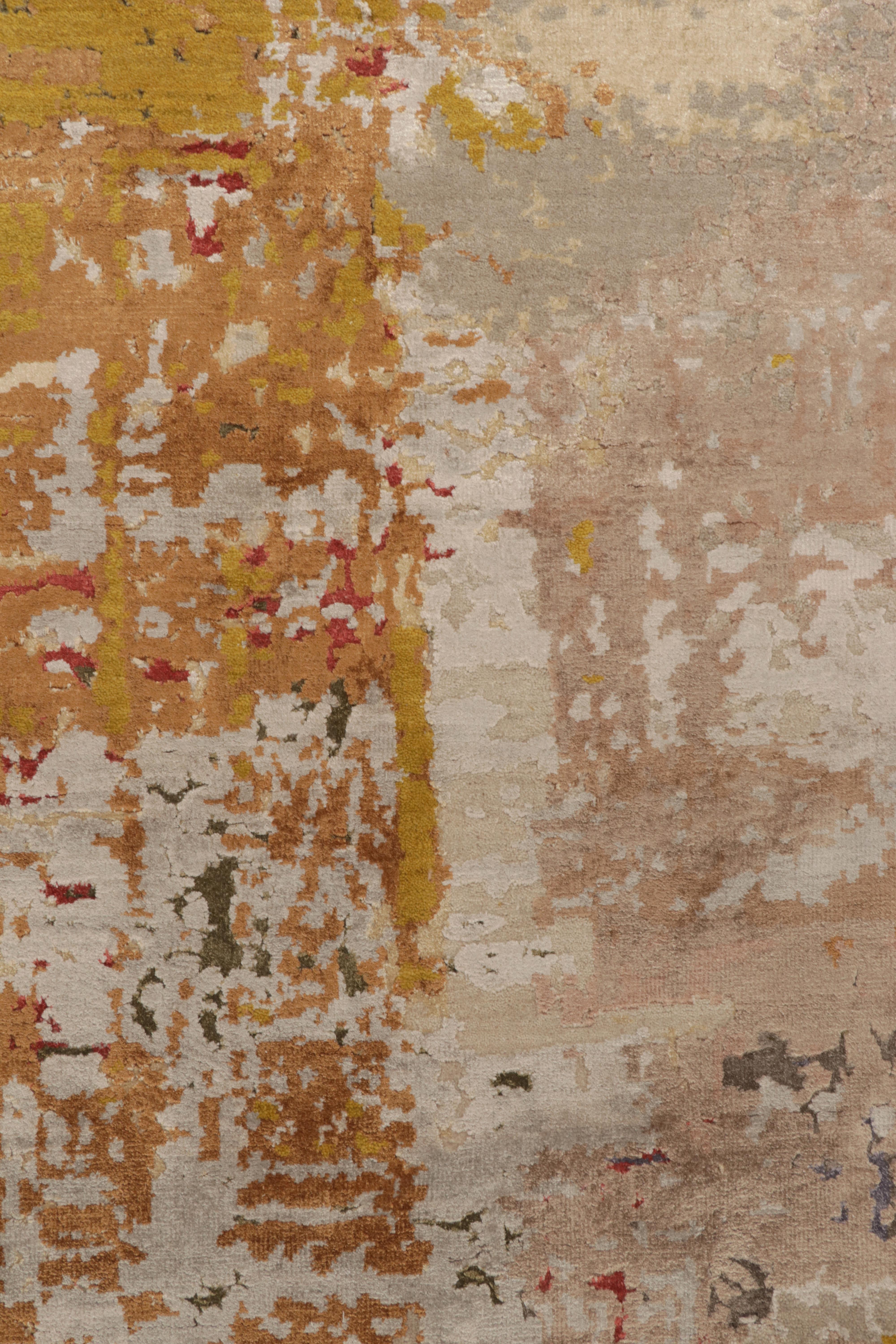 Contemporary Rug & Kilim’s Modern abstract rug in Pink, Gold and Gray Painterly Pattern For Sale