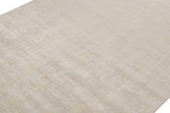 Rug & Kilim’s Modern Abstract rug in Silver & Gold