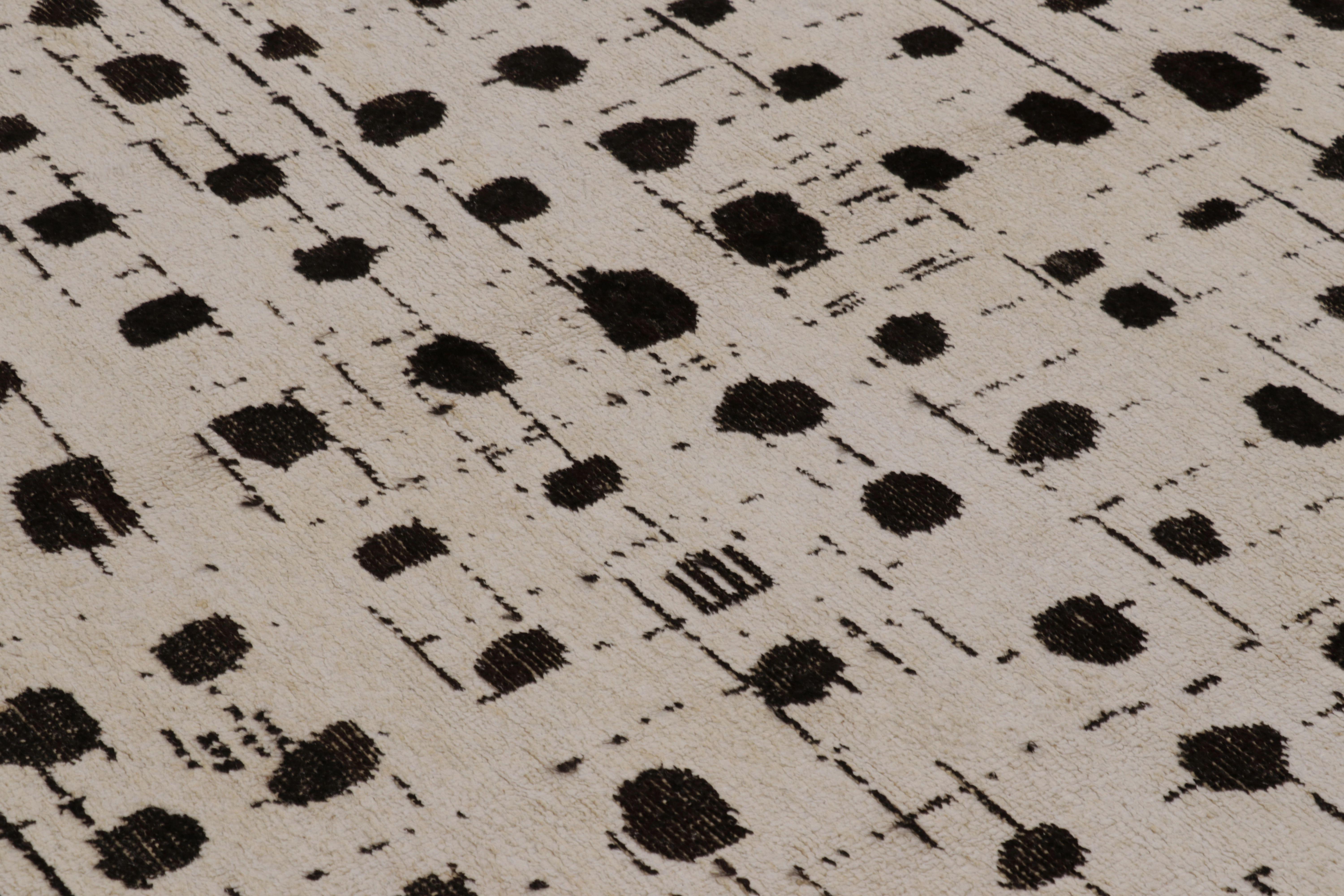 Turco Rug & Kilim - Tappeto astratto moderno con rettangoli reticolati in vendita