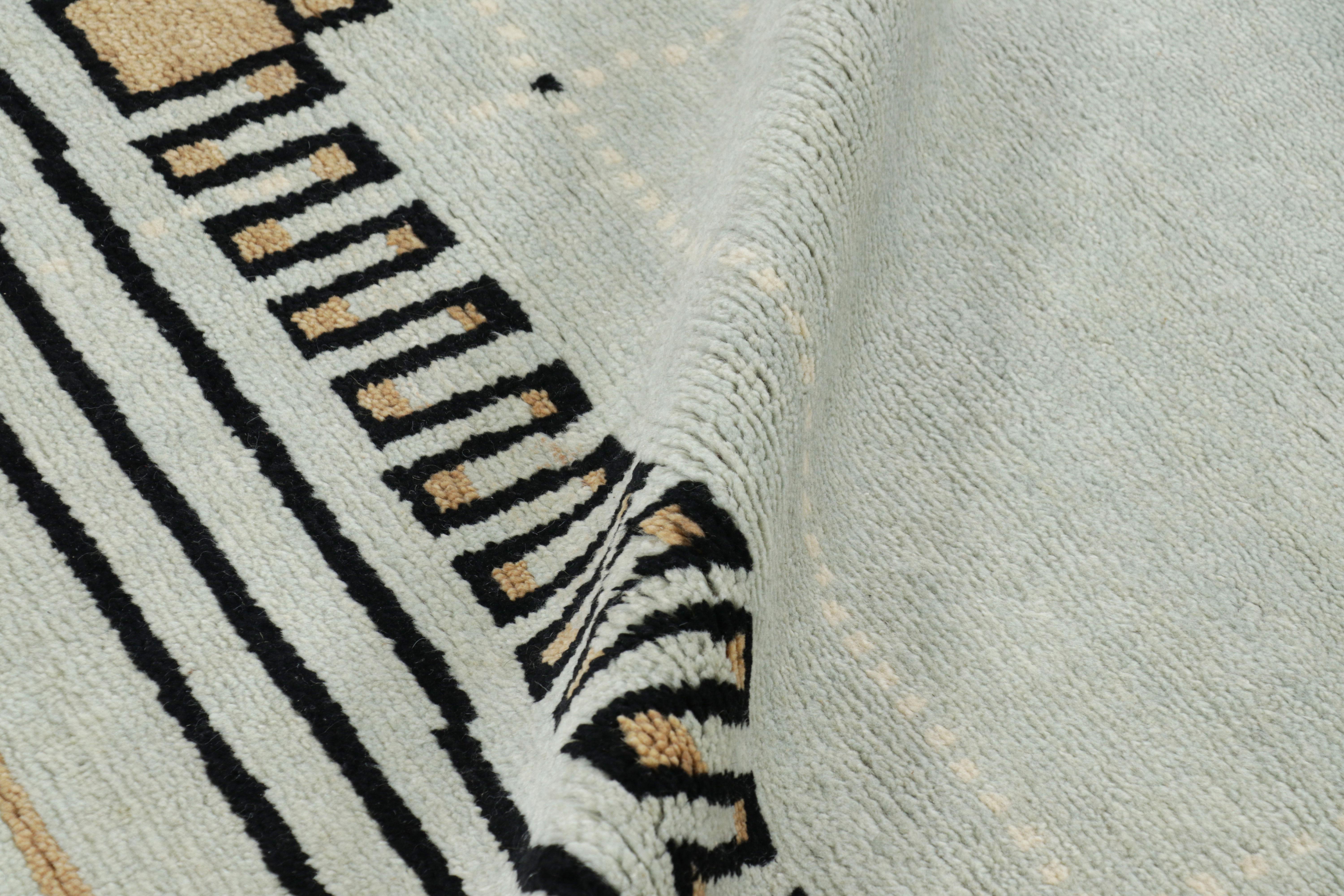 XXIe siècle et contemporain Rug & Kilim's Modern Art Deco Style Rug, bleu et noir avec motifs géométriques en vente