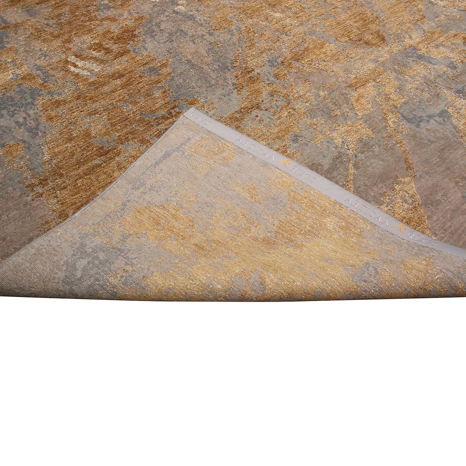 Rug & Kilim's Modern Beige-Gold und Grau Teppich aus Wolle und Seide (21. Jahrhundert und zeitgenössisch) im Angebot