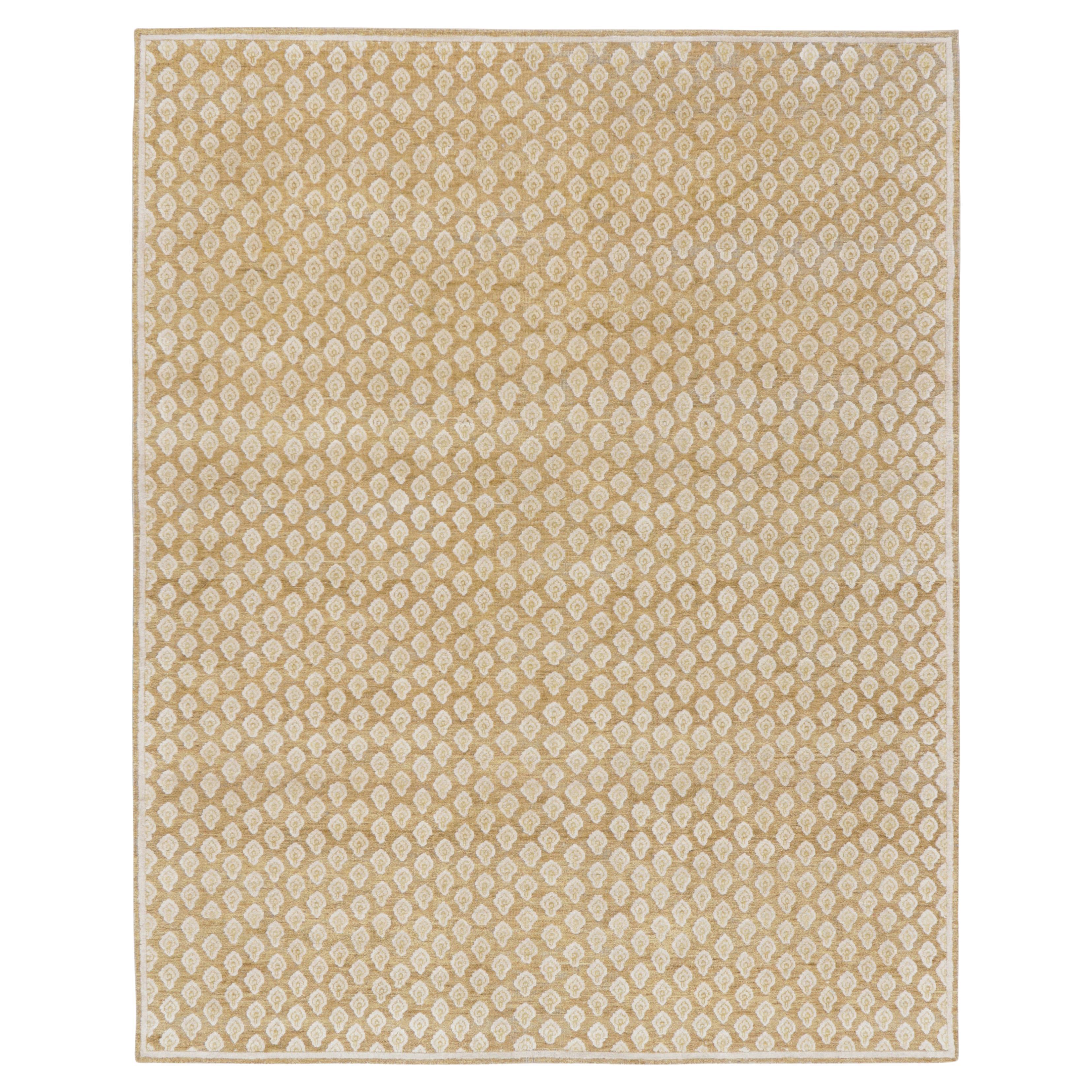 Rug & Kilim's Modern Block Print Rug in Gold with Cream Floral Pattern (Tapis moderne imprimé en bloc en or avec motif floral en crème)