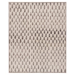 Rug & Kilim's Modern Block Print Rug in White with Mauve Floral Patterns (tapis moderne imprimé en bloc en blanc avec des motifs floraux mauves)