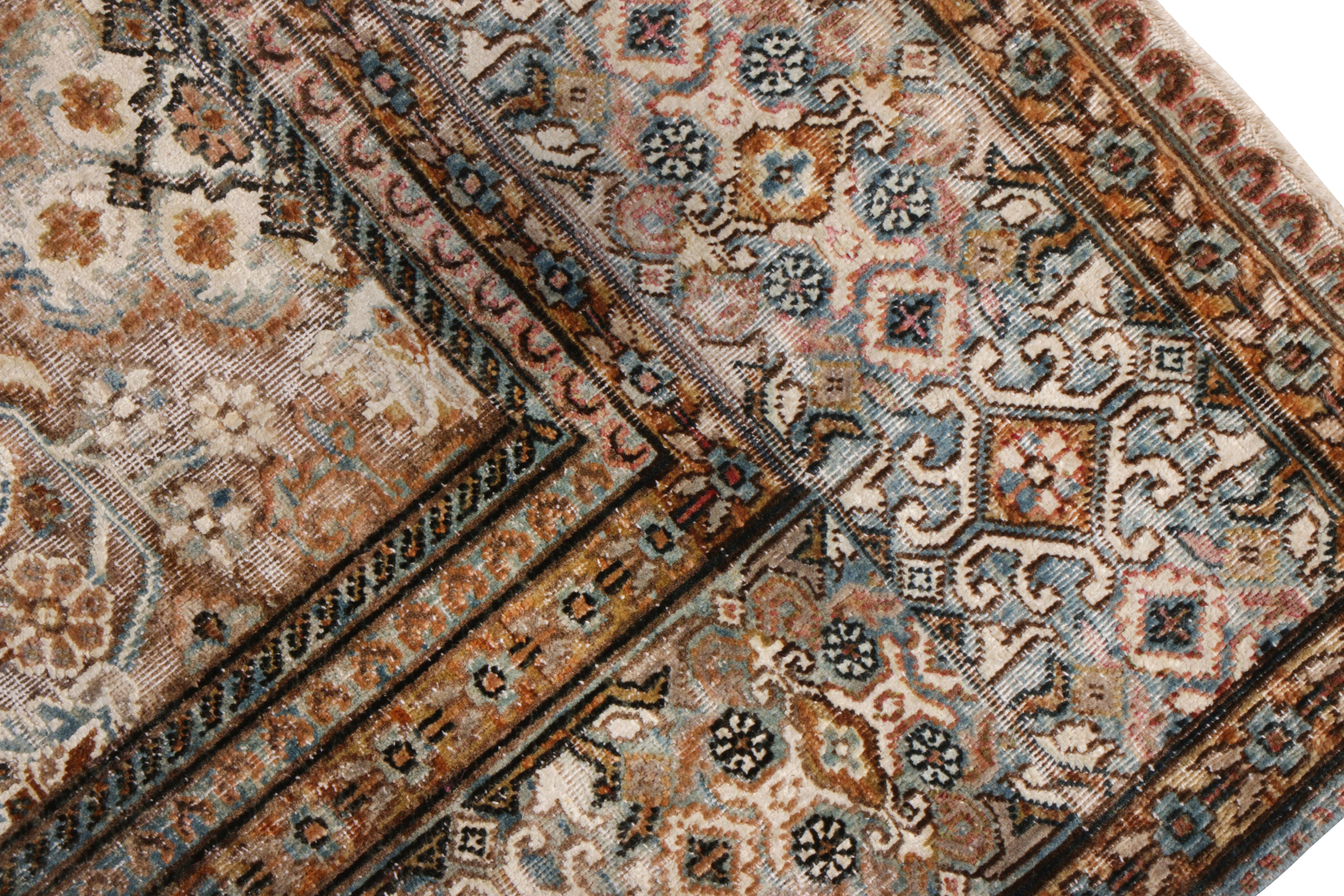 Alfombra moderna de estilo clásico Rug & Kilim en Beige Marrón Motivo floral Siglo XXI y contemporáneo en venta