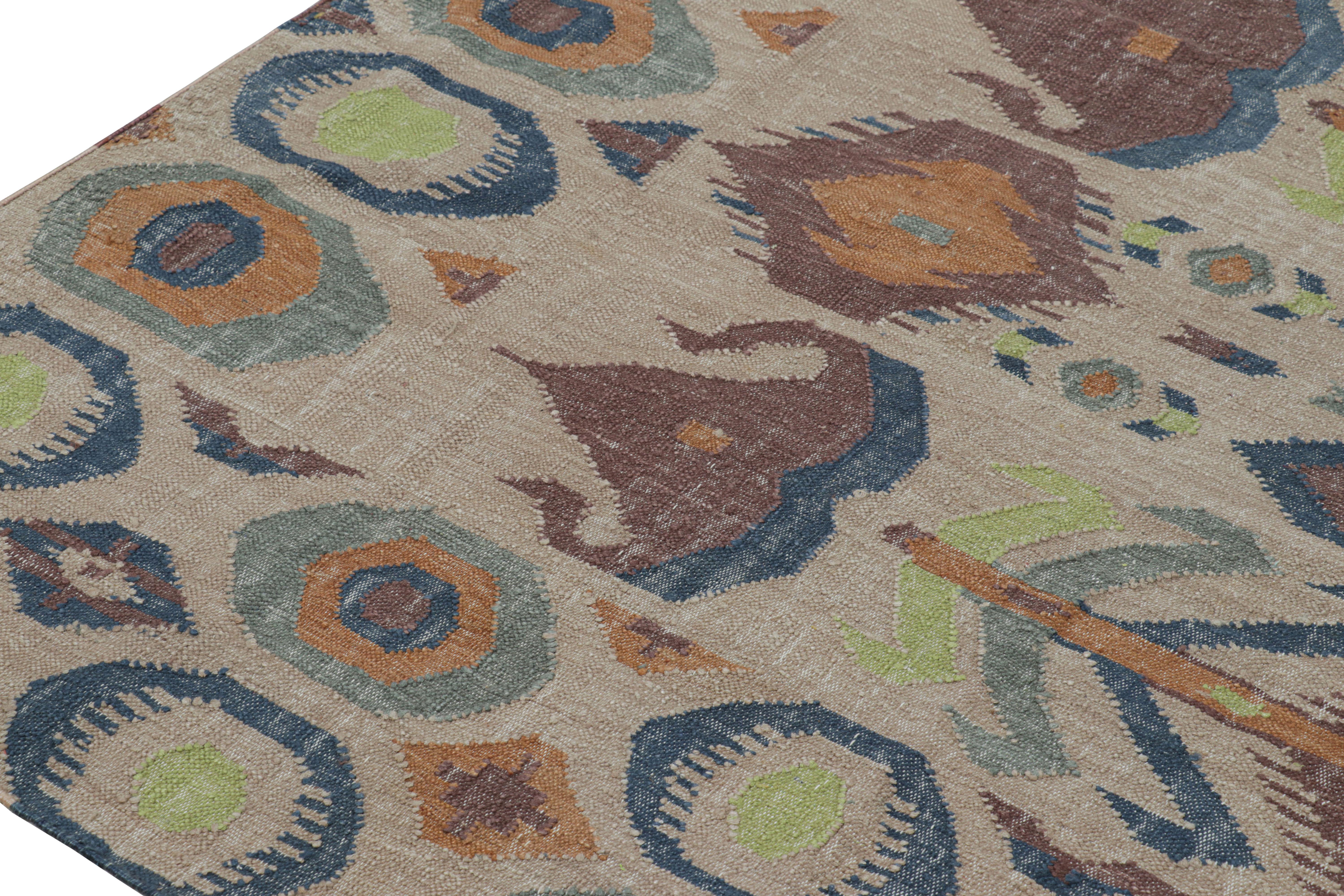 Tappeto Modern Classics Rug & Kilim a tessitura piatta color crema-beige con motivi Ikats In condizioni Nuovo in vendita a Long Island City, NY