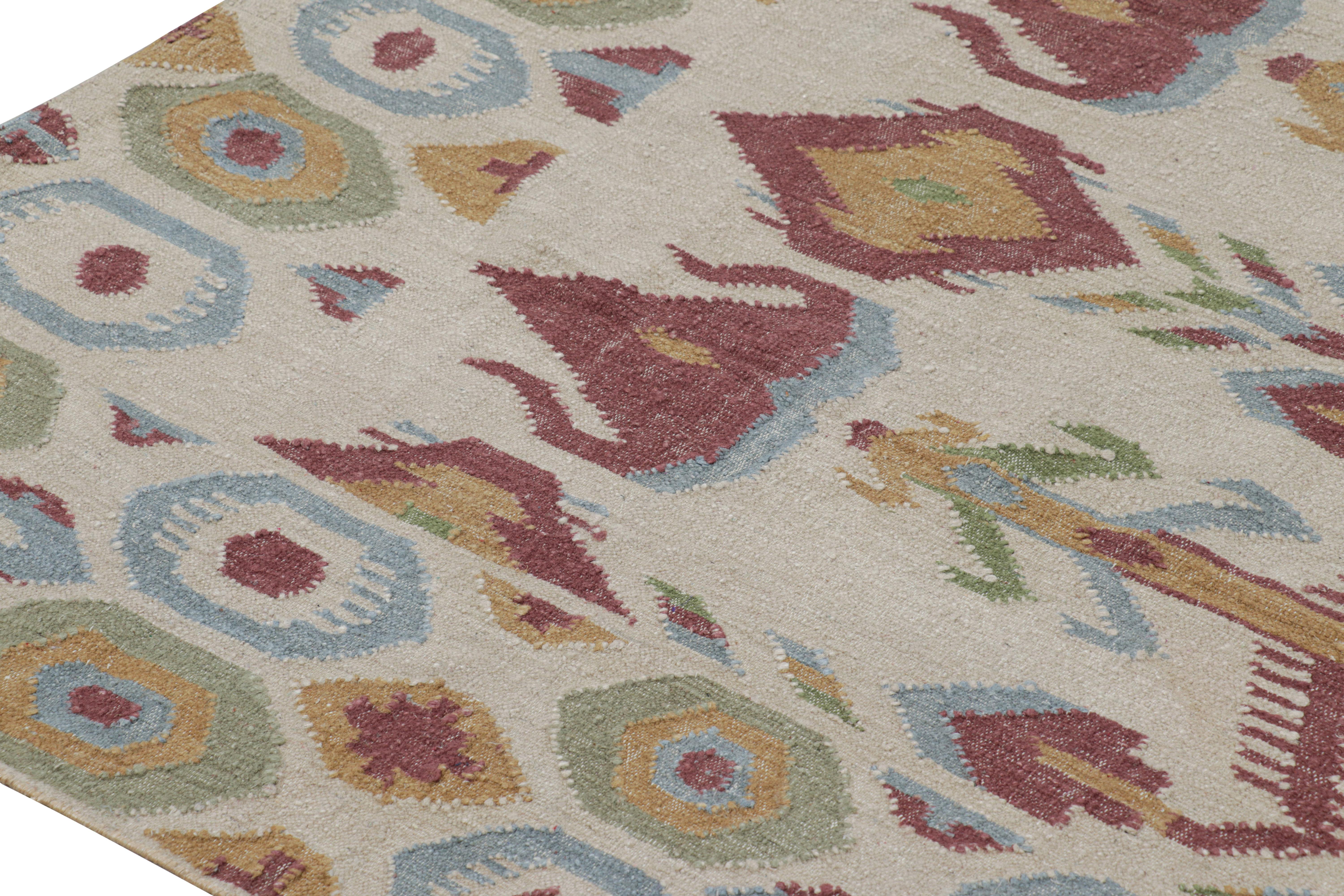 Rug & Kilim's Modern Classics Flachgewebeteppich in Cremeweiß mit Ikats-Mustern (Moderne) im Angebot